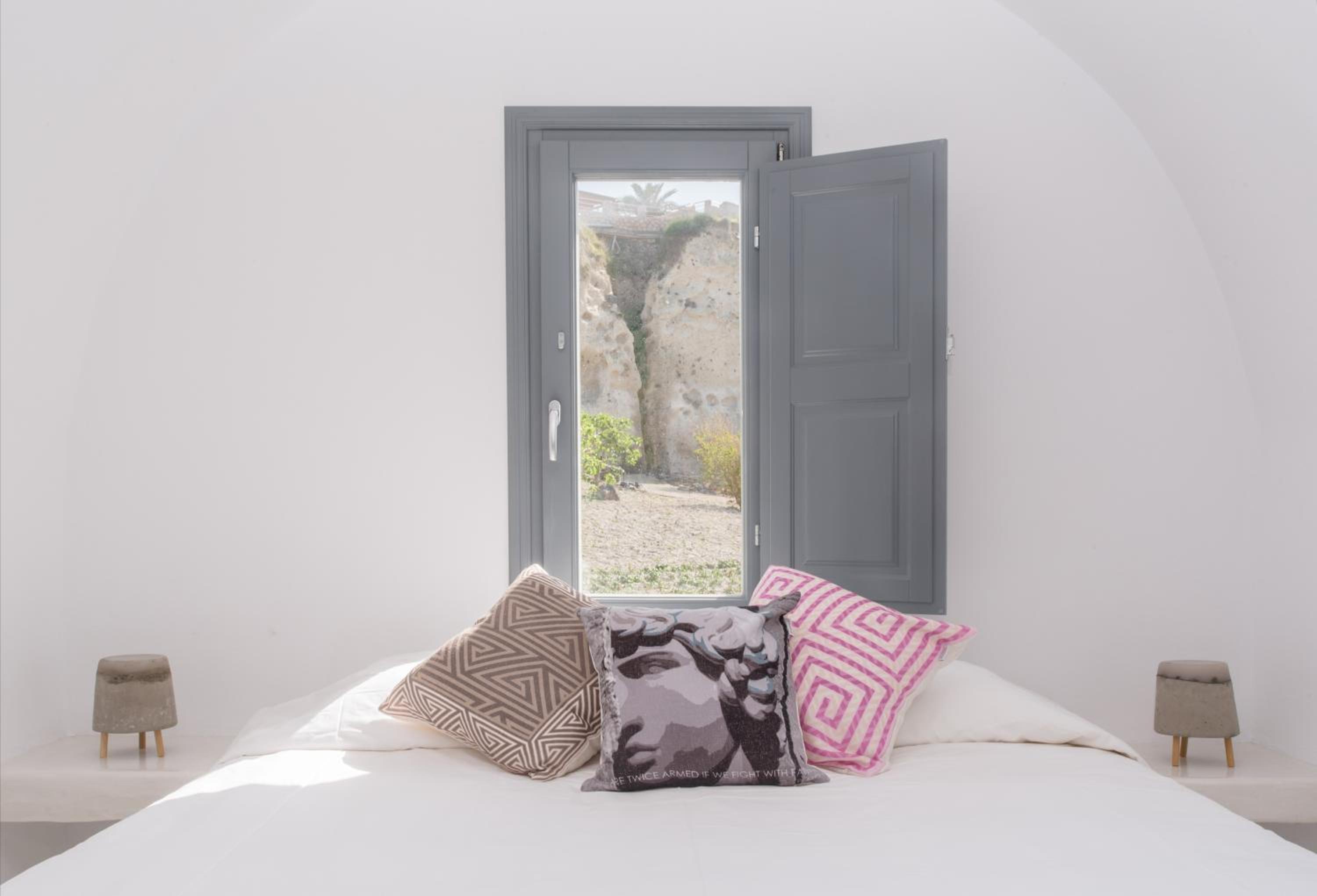 LAGADI SUITES by K&K