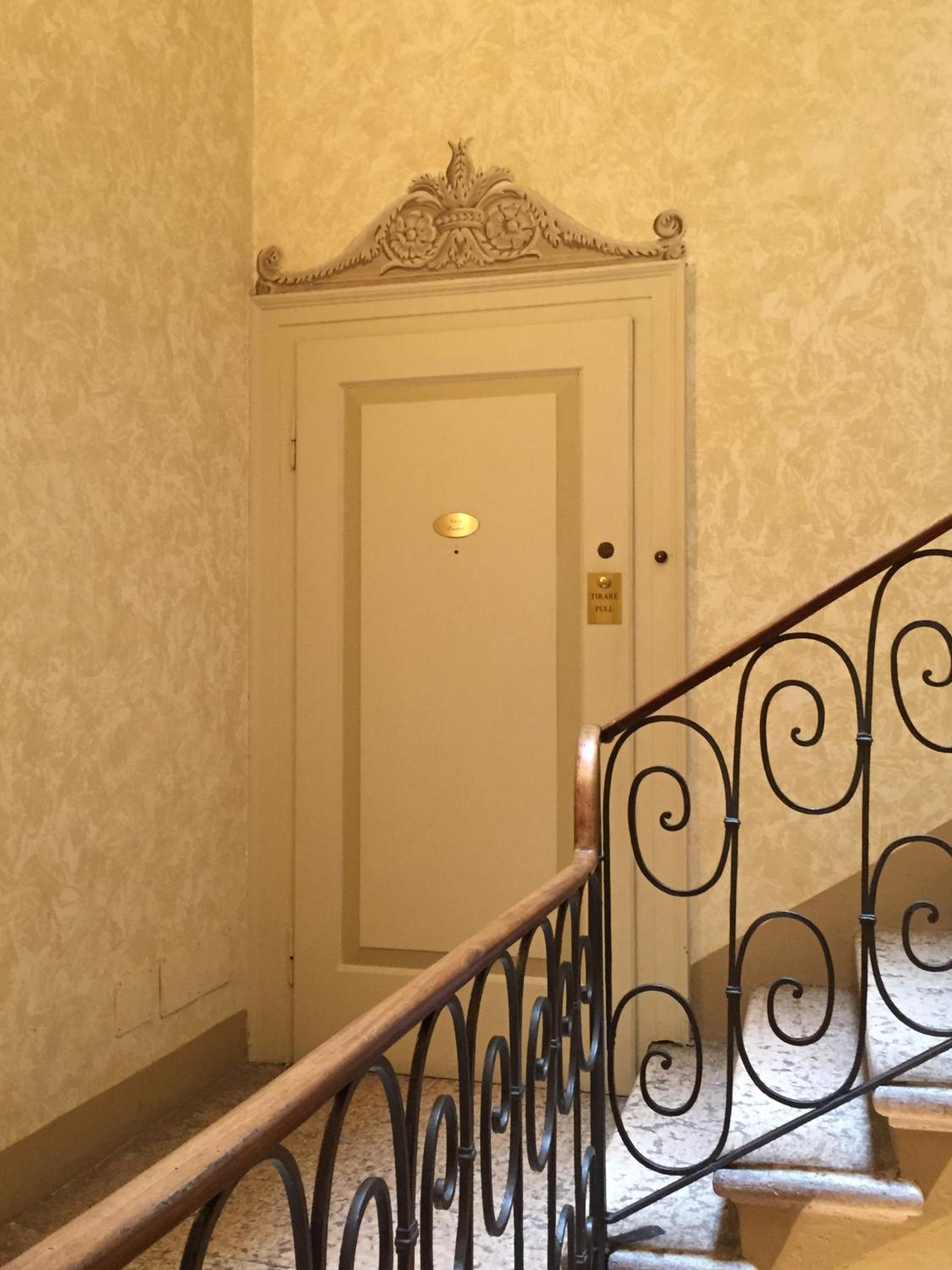 Casa Esvael - Historic Rooms in Verona City Center
