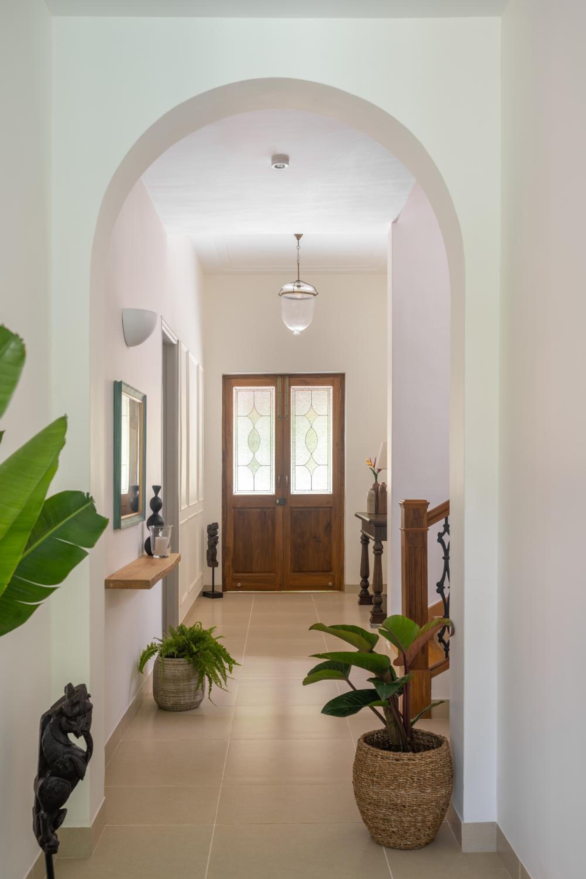 ELIVAAS 3 BHK with Pvt Pool - Panache