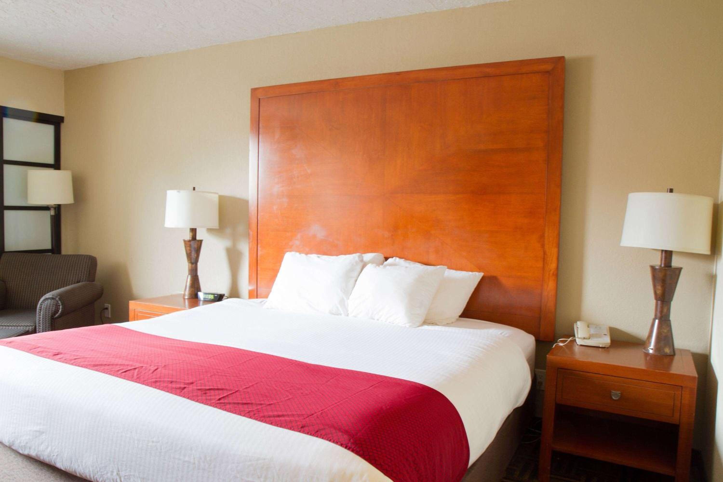Medicine Hat Vacations - Wyndham Garden Medicine Hat Conference Center - Property Image 2