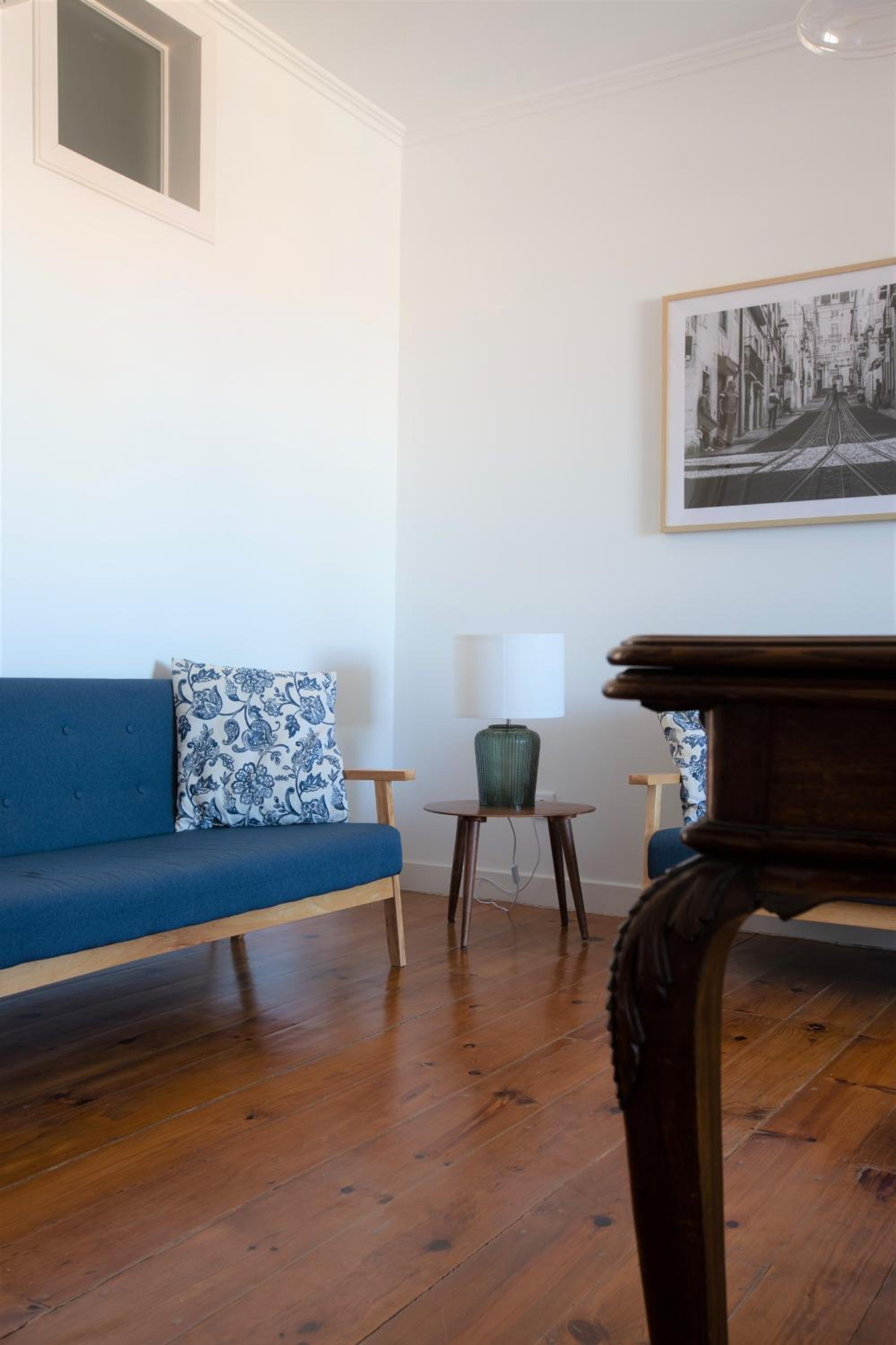 Art Gallery Graça 2BR with Blue Tiles & River View by NestAtLisbon view 5