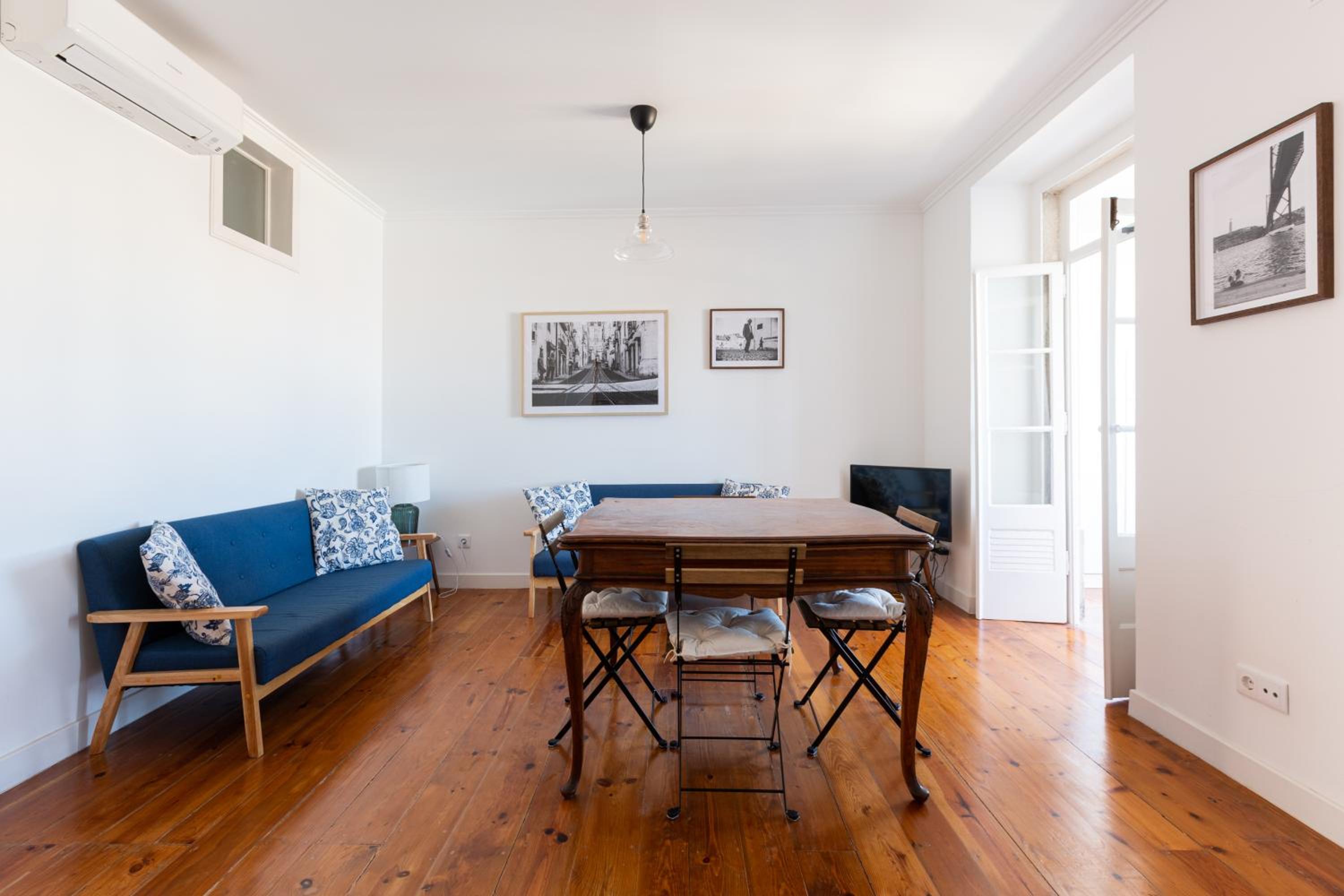 Art Gallery Graça 2BR with Blue Tiles & River View by NestAtLisbon view 4