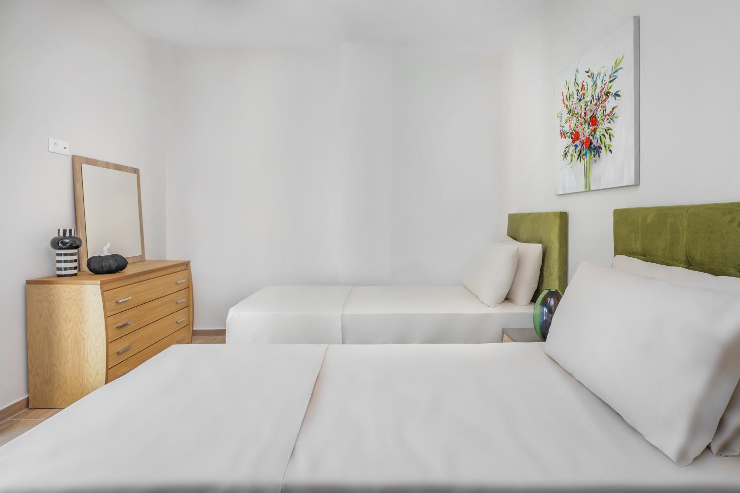 Epta Villas Luxury Redefined view 3