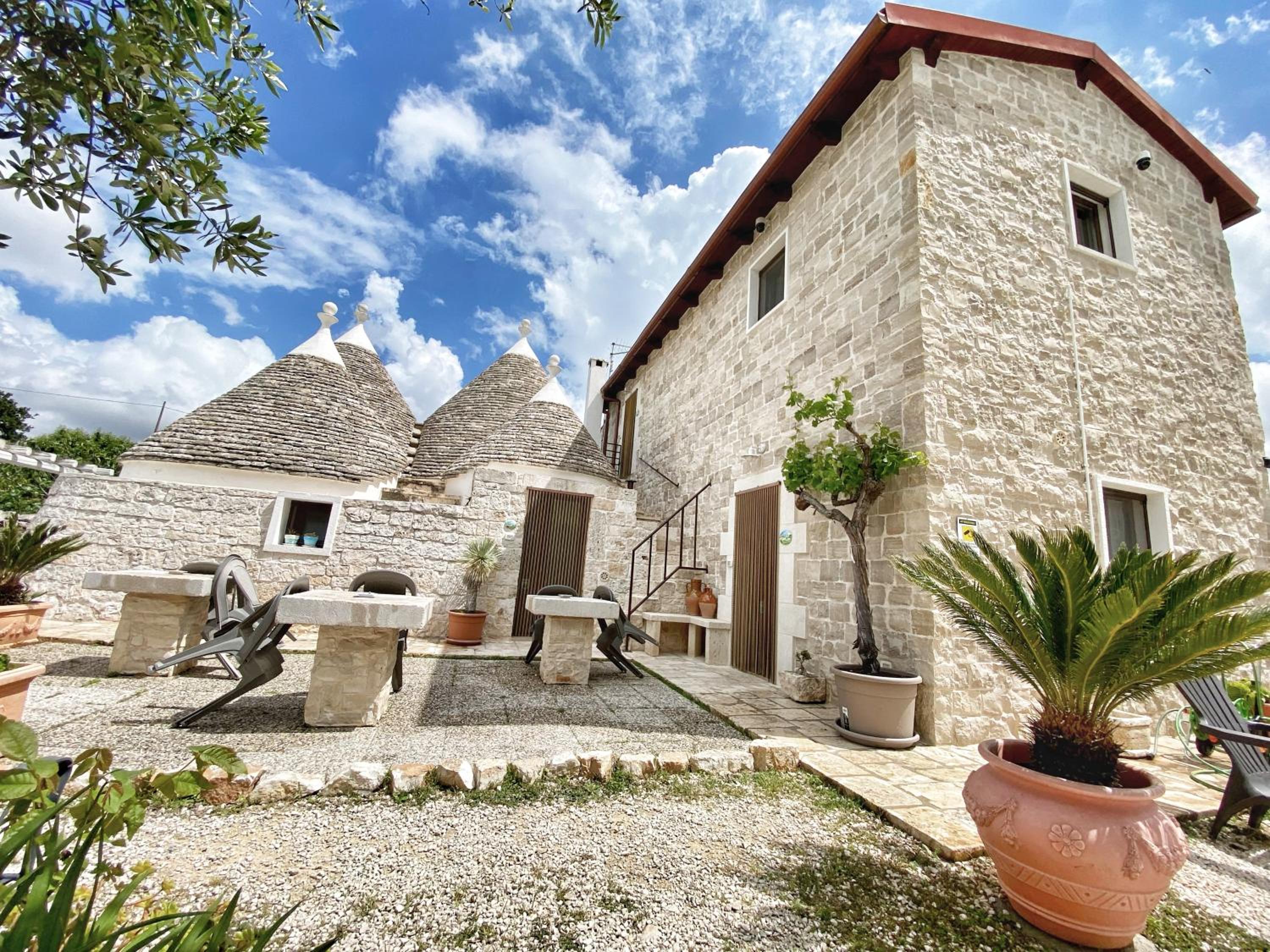 Trulli Caroli view 3