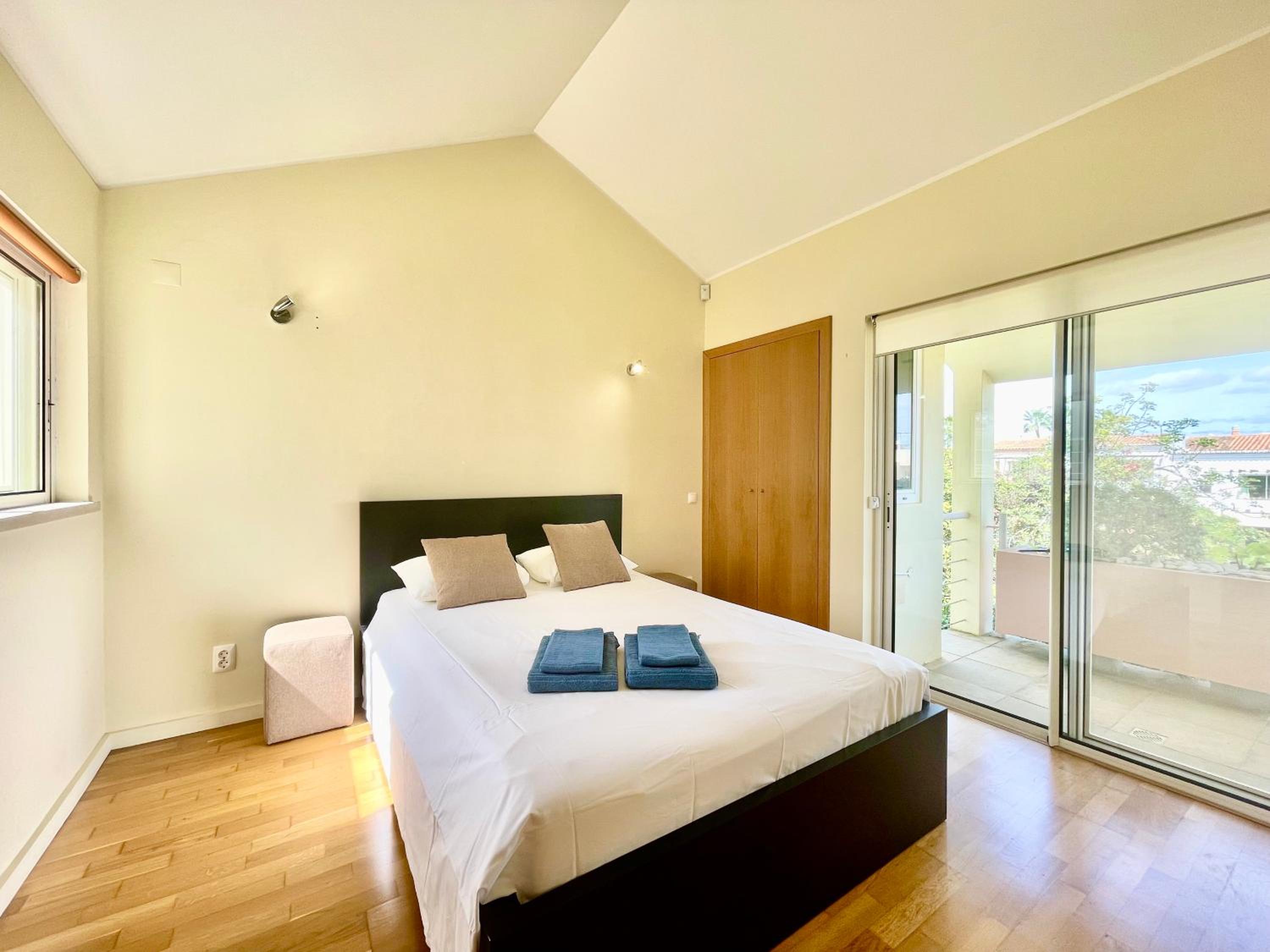 Casa JC - spacious with wifi view 3
