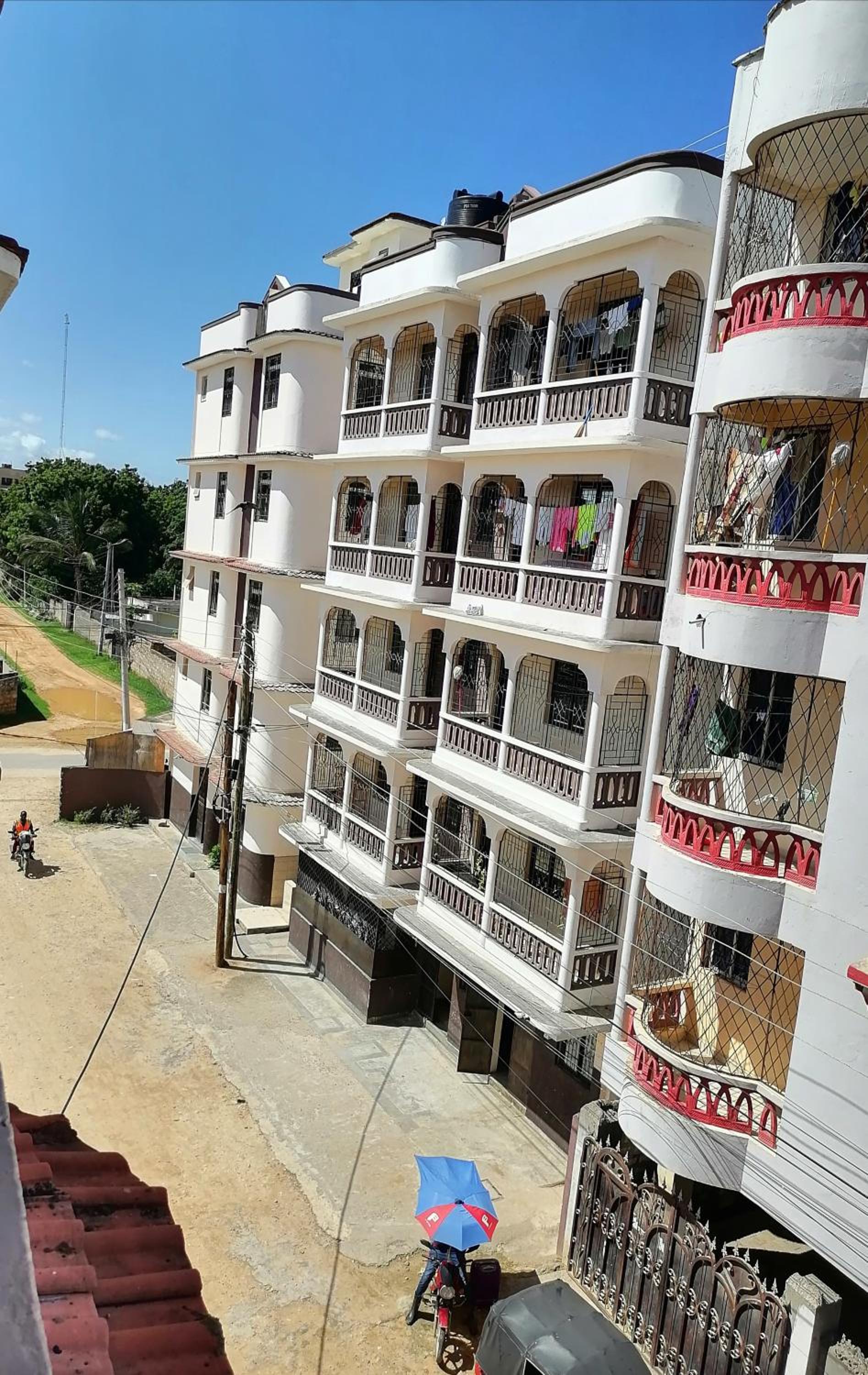 La Grande cosy studio apartment view 5