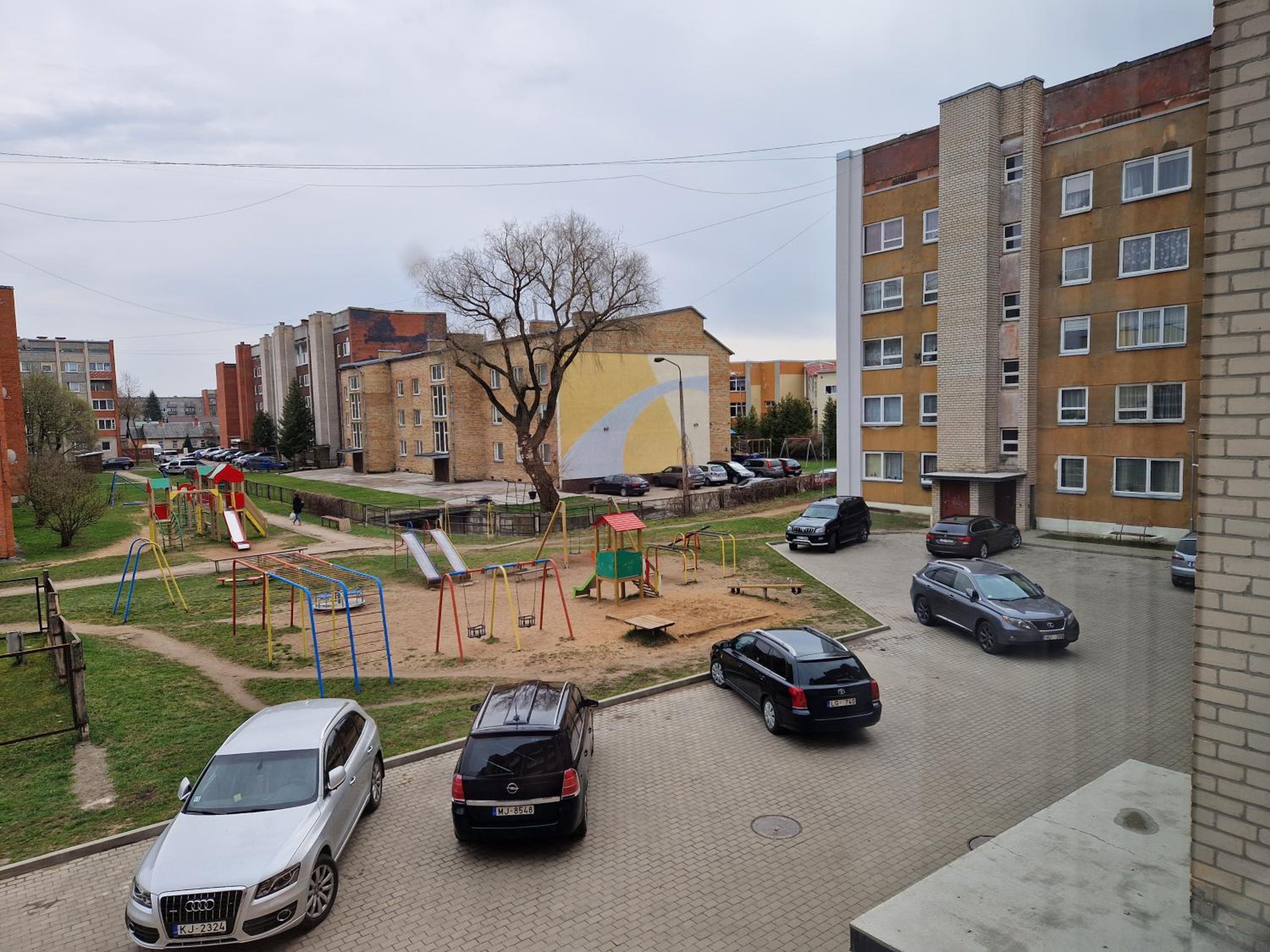 Photo 9