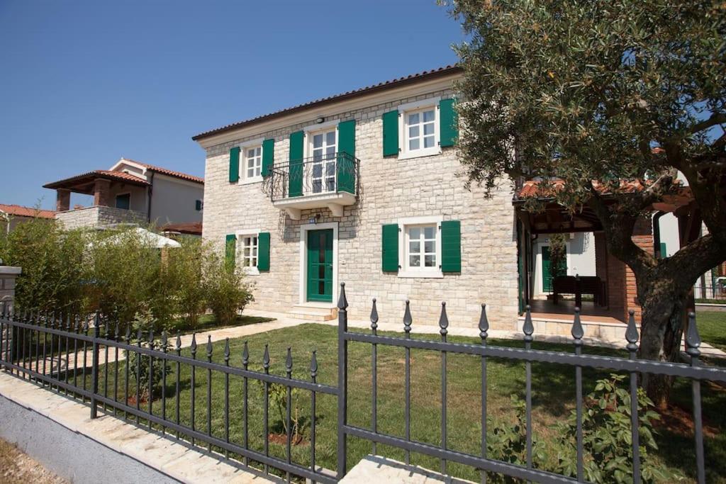 Villa Nika