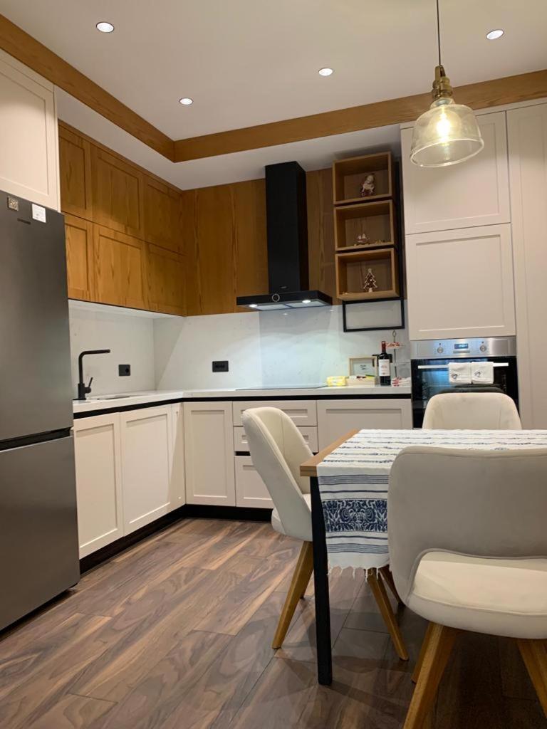 Central Deluxe Apartment