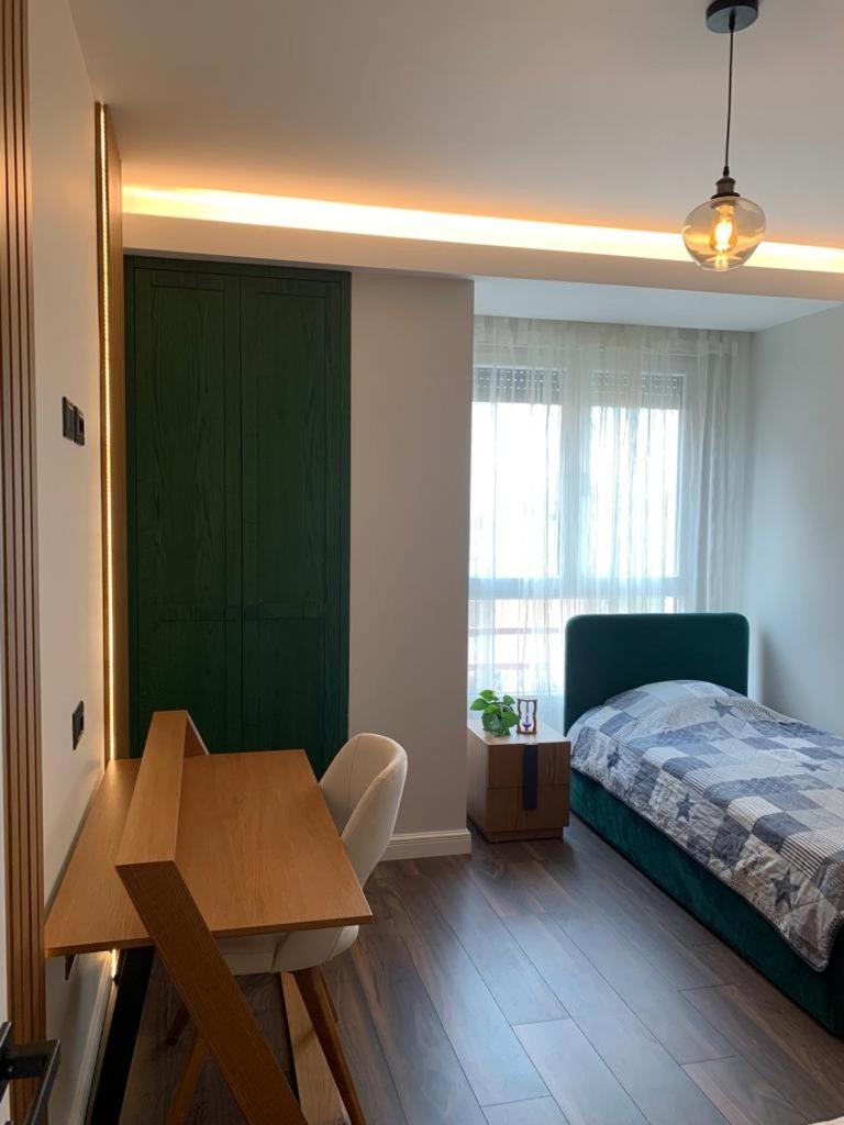 Central Deluxe Apartment