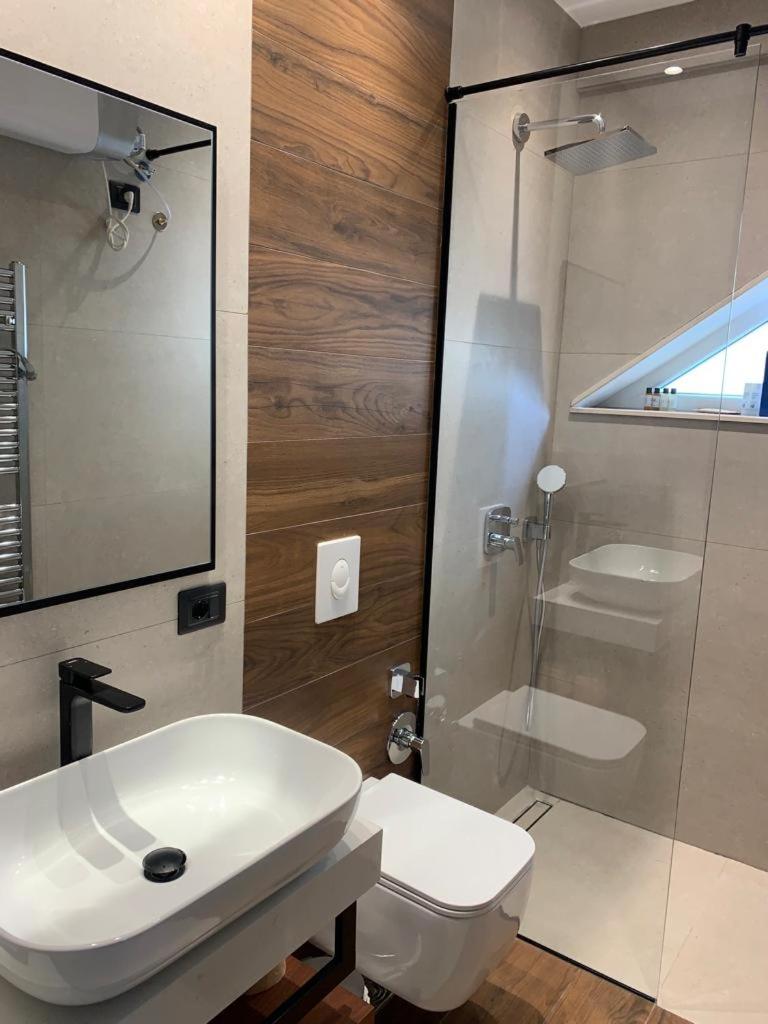 Central Deluxe Apartment
