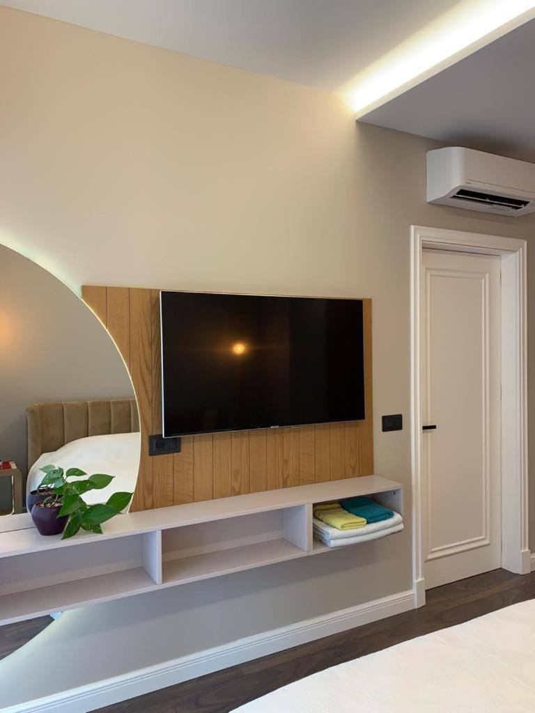 Central Deluxe Apartment