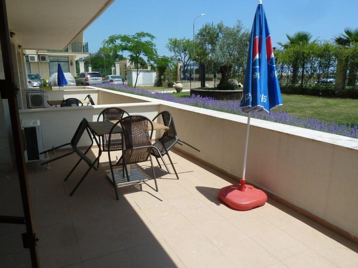 Golden Dunes Primorsko Apartments