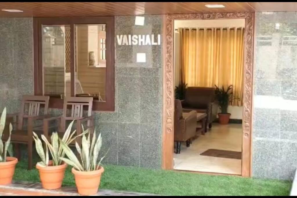 Beach Villa Homestays by VR PROPERTIES view 2