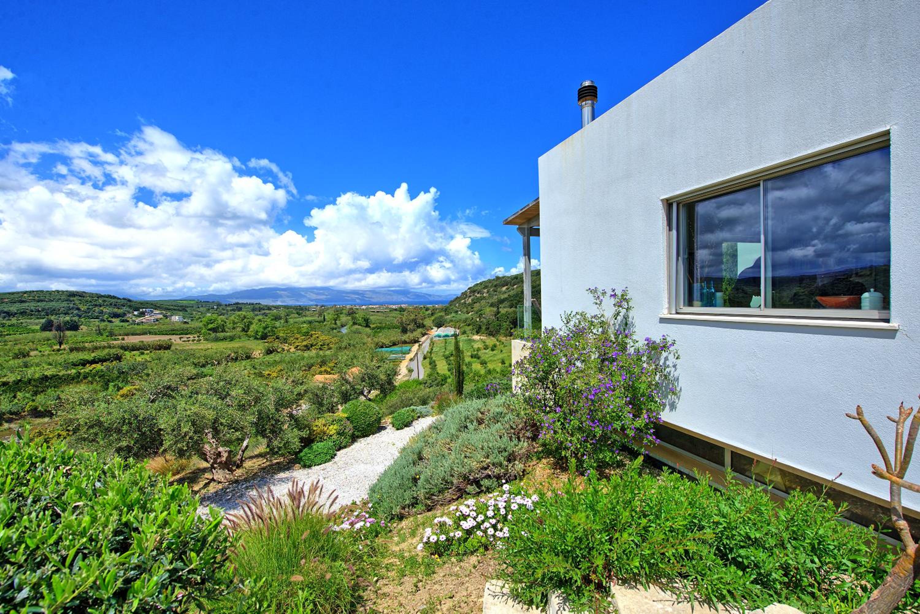 Villa Lucy by PosarelliVillas
