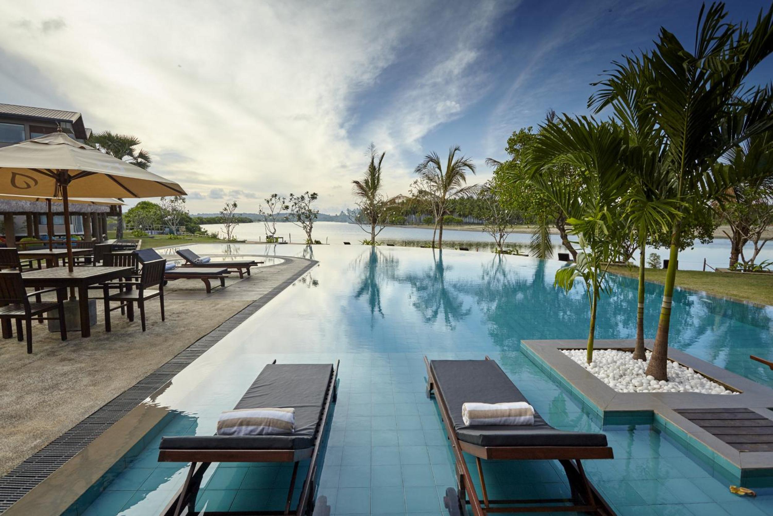 Amaranthe Bay Resort & Spa