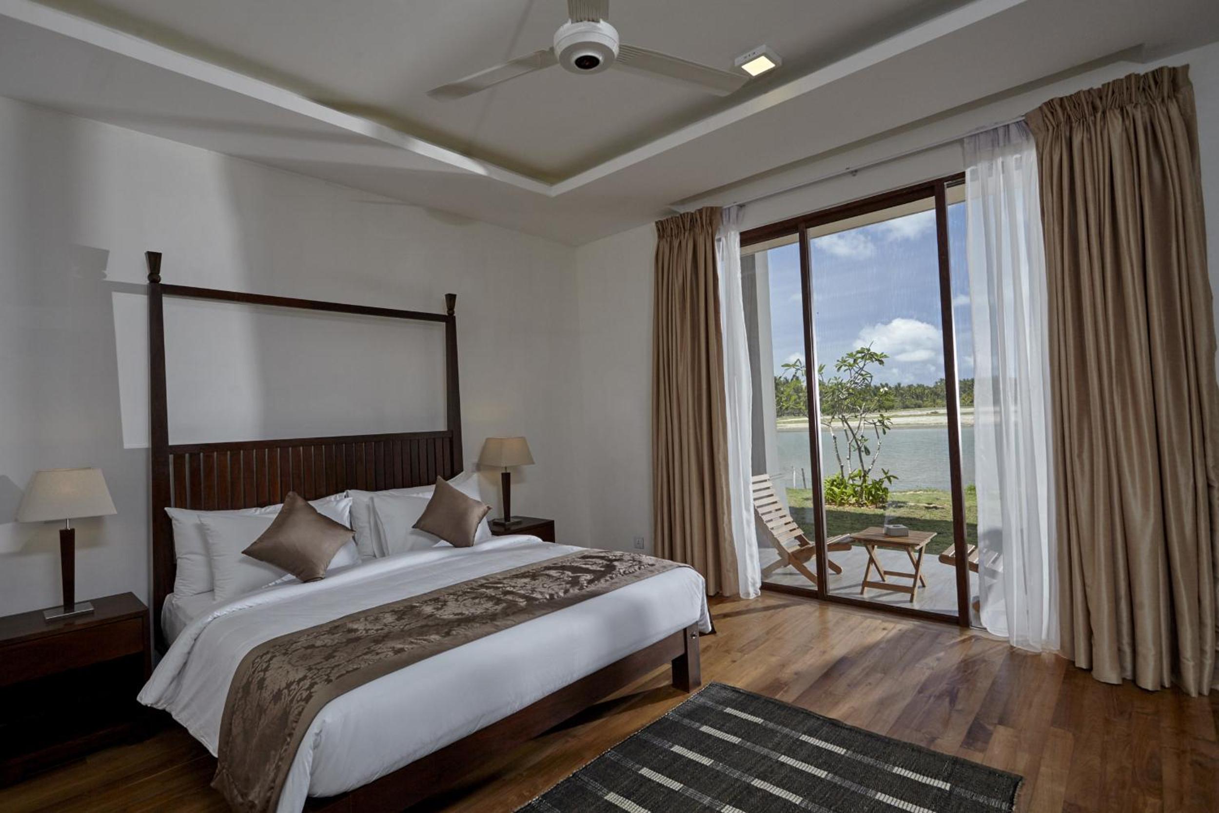 Amaranthe Bay Resort & Spa