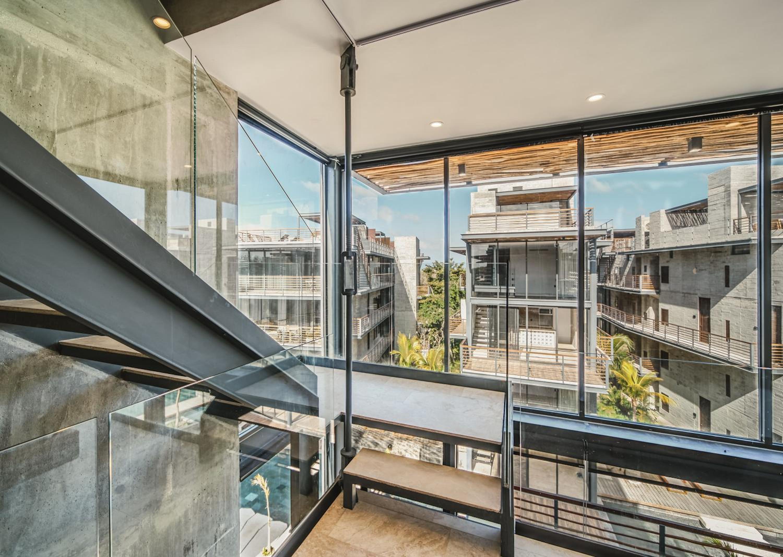 Stunning 1BR with Jacuzzi Cenote