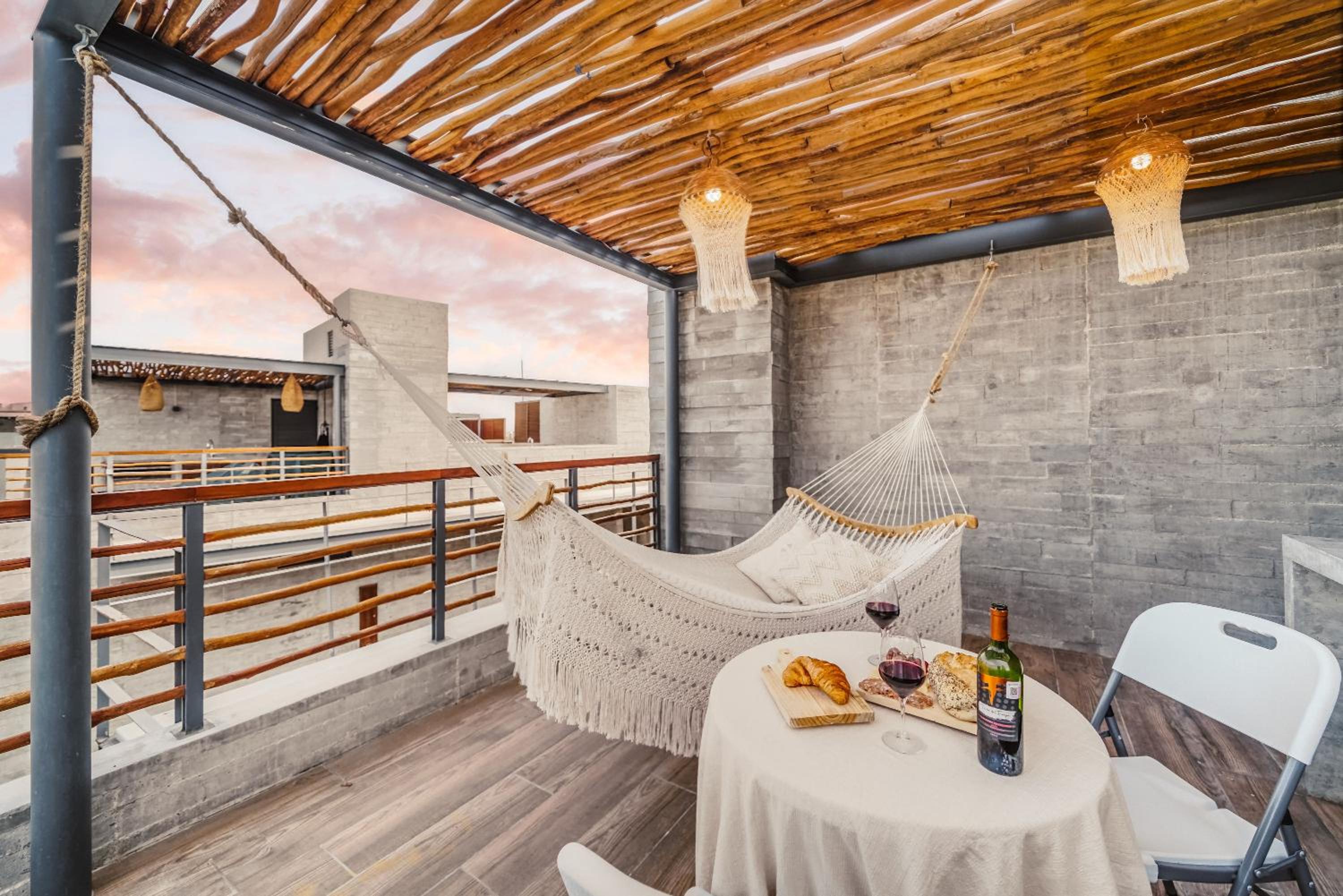 Stunning 1BR with Jacuzzi Cenote