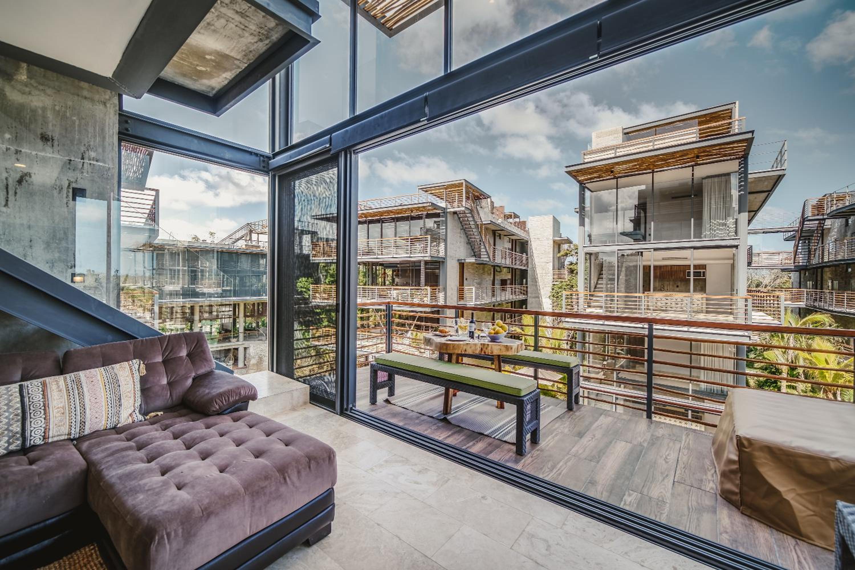 Stunning 1BR with Jacuzzi Cenote
