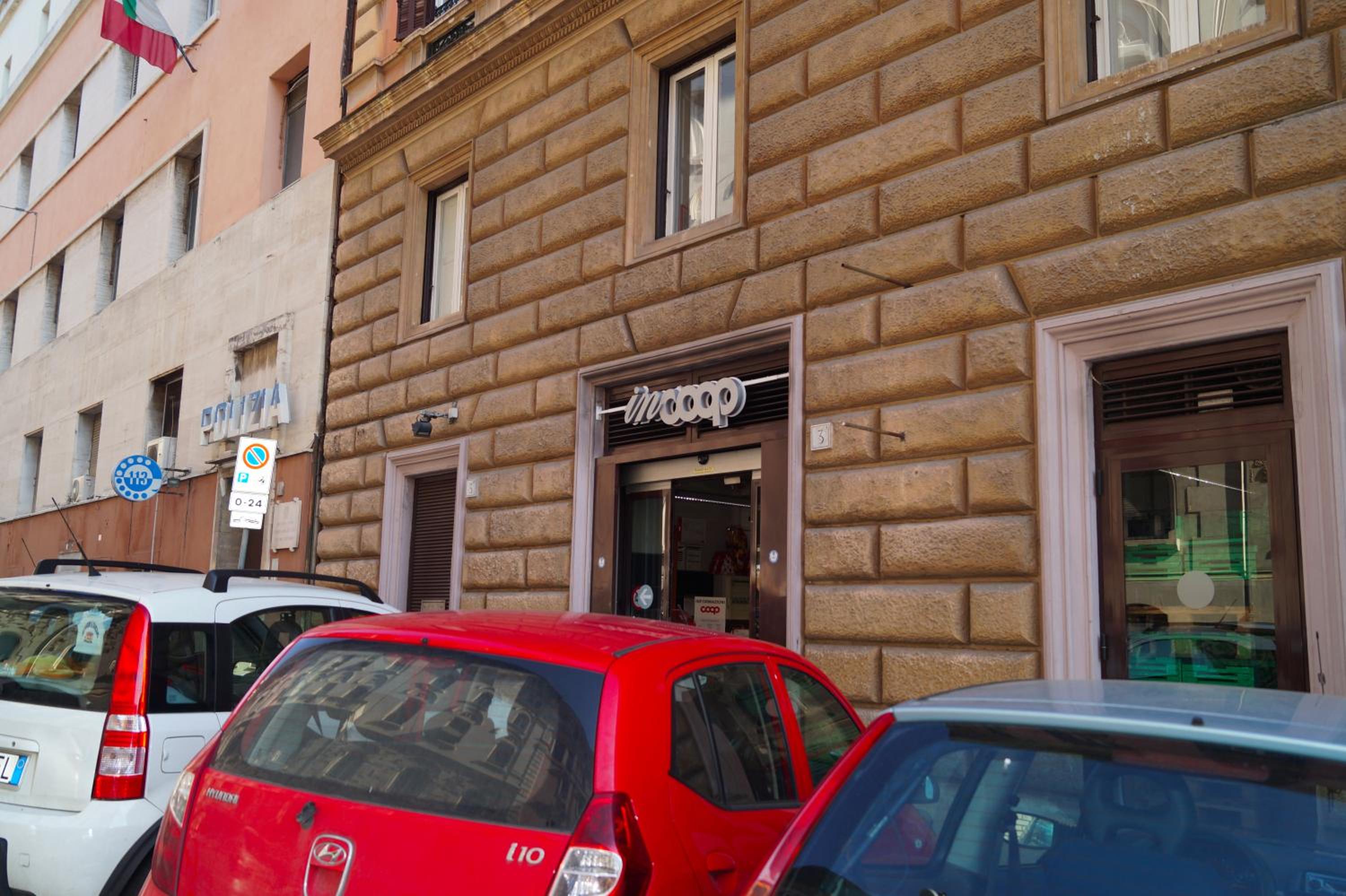 Caterina One o One - Embassy Apartment