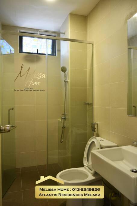 Huge Pool View 1B1BR,4-6 pax Near Jonker Walk Atlantis Residences Melaka photo 2