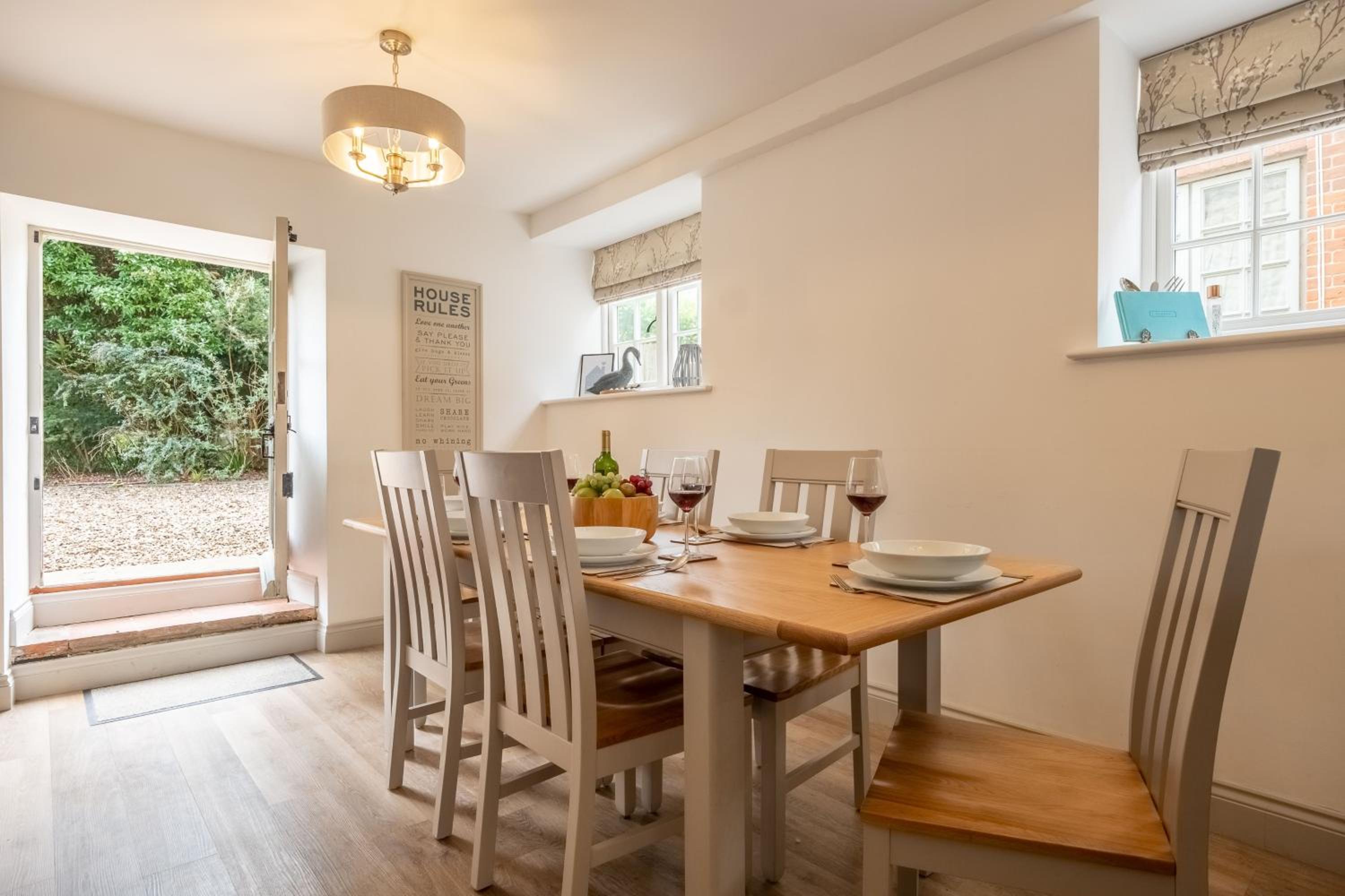 Gardeners Cottage Thornham