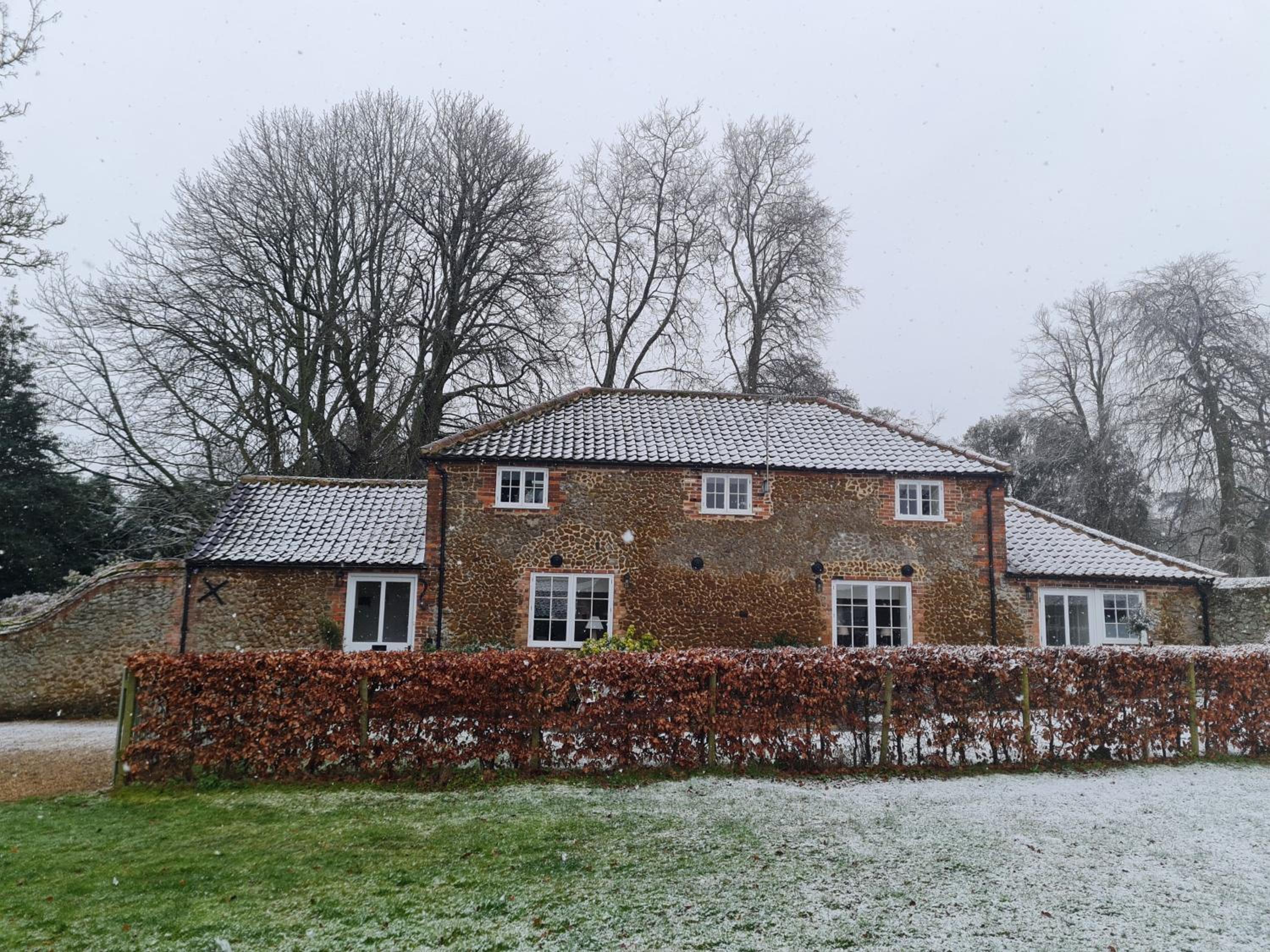 The Coach House R view 3