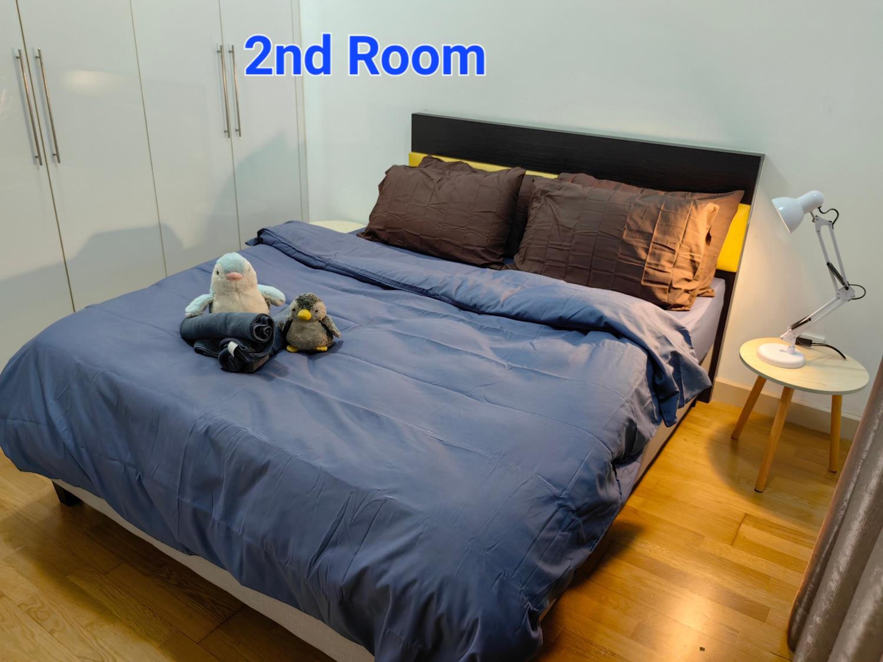 The Robertson S22 Jalan Alor Petaling Street Bukit Bintang KL 3R2B 8Pax