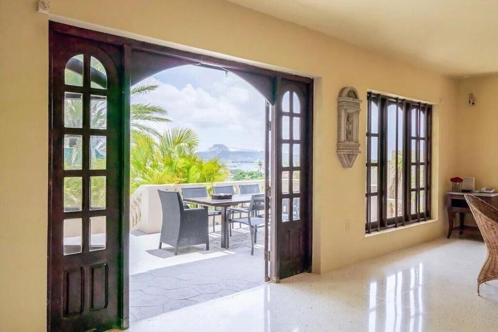 Million dollar view Spanish Hacienda Style Luxury Villa in Jan Thiel