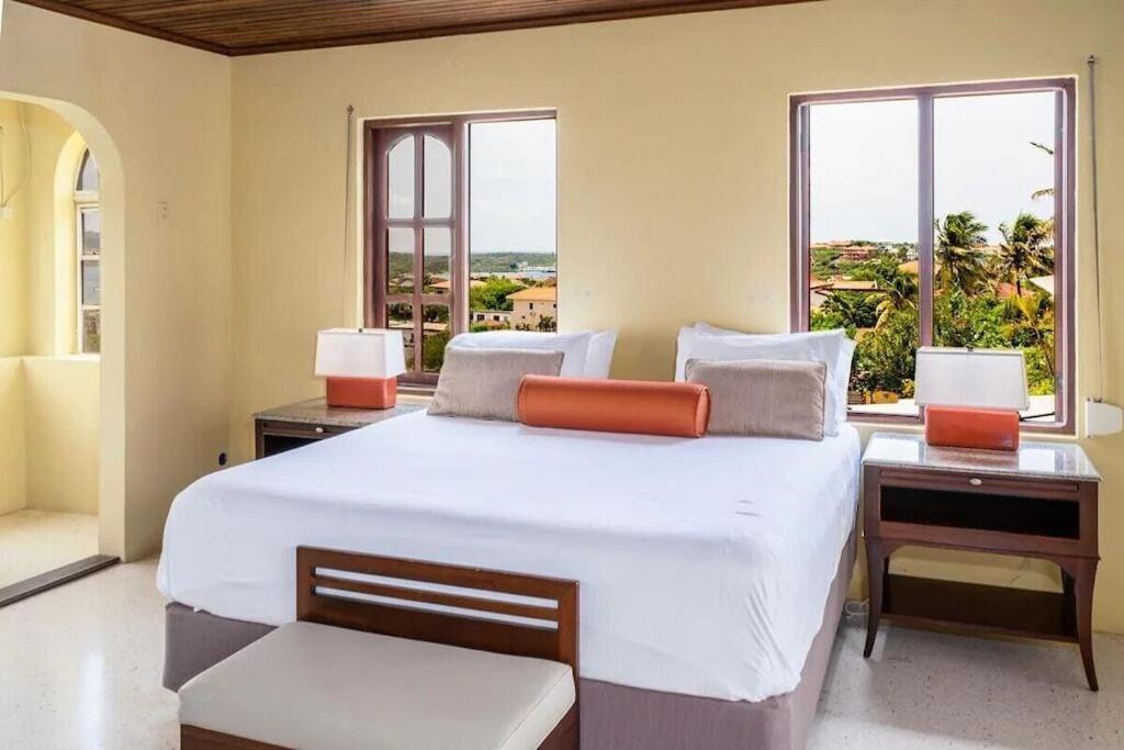 Million dollar view Spanish Hacienda Style Luxury Villa in Jan Thiel