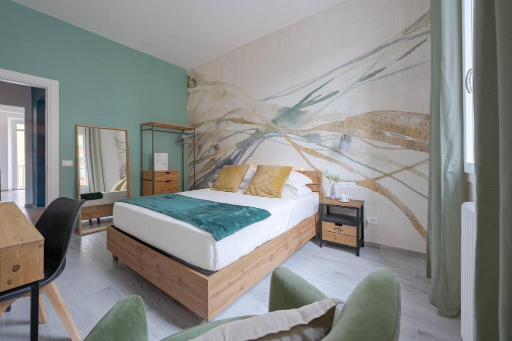 Via Pollaiolo, 55 - Florence Charming Apartments - Comfort e Stile a 350mt dal Tram! First floor with elevator and car places on street