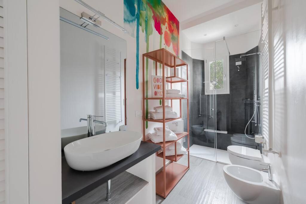 Via Pollaiolo, 55 - Florence Charming Apartments - Comfort e Stile a 350mt dal Tram! First floor with elevator and car places on street