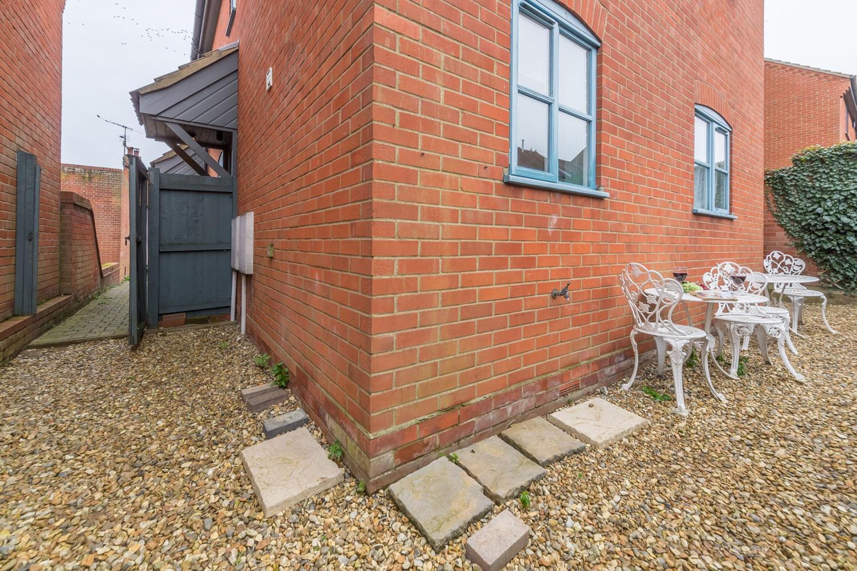 Avocet Apartment
