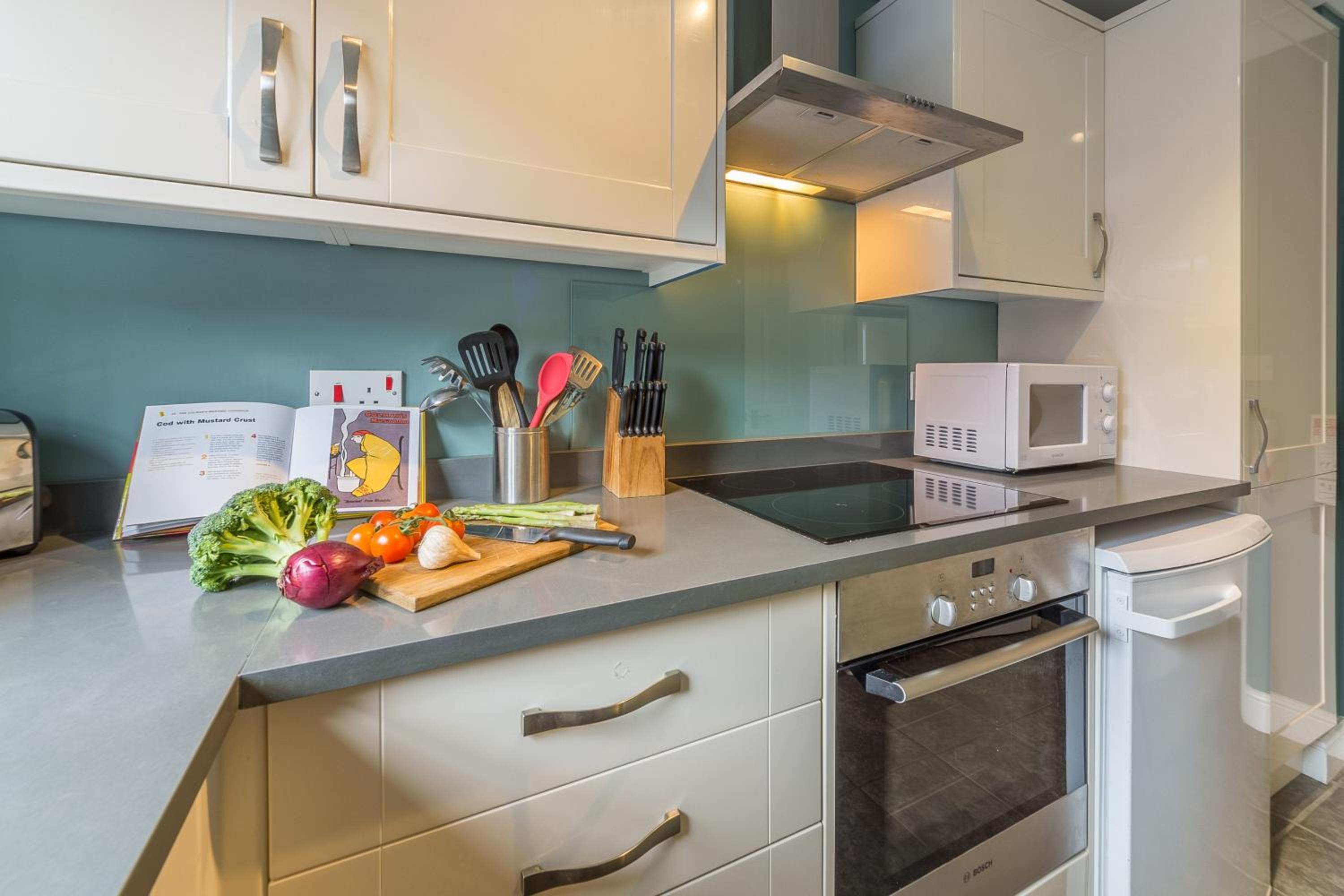 Curlew Apartment