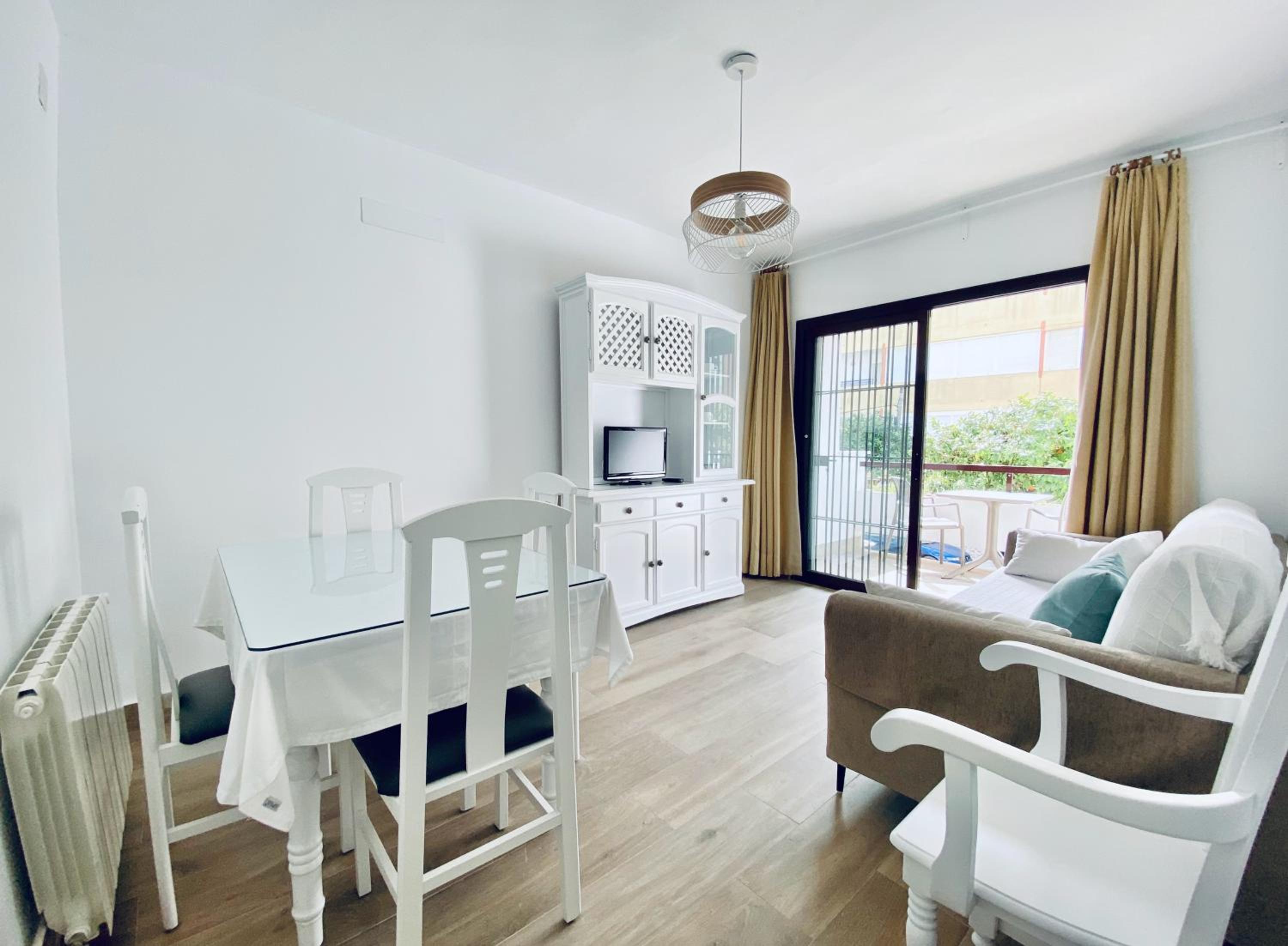 Santo Rostro Beach Apartments view 5