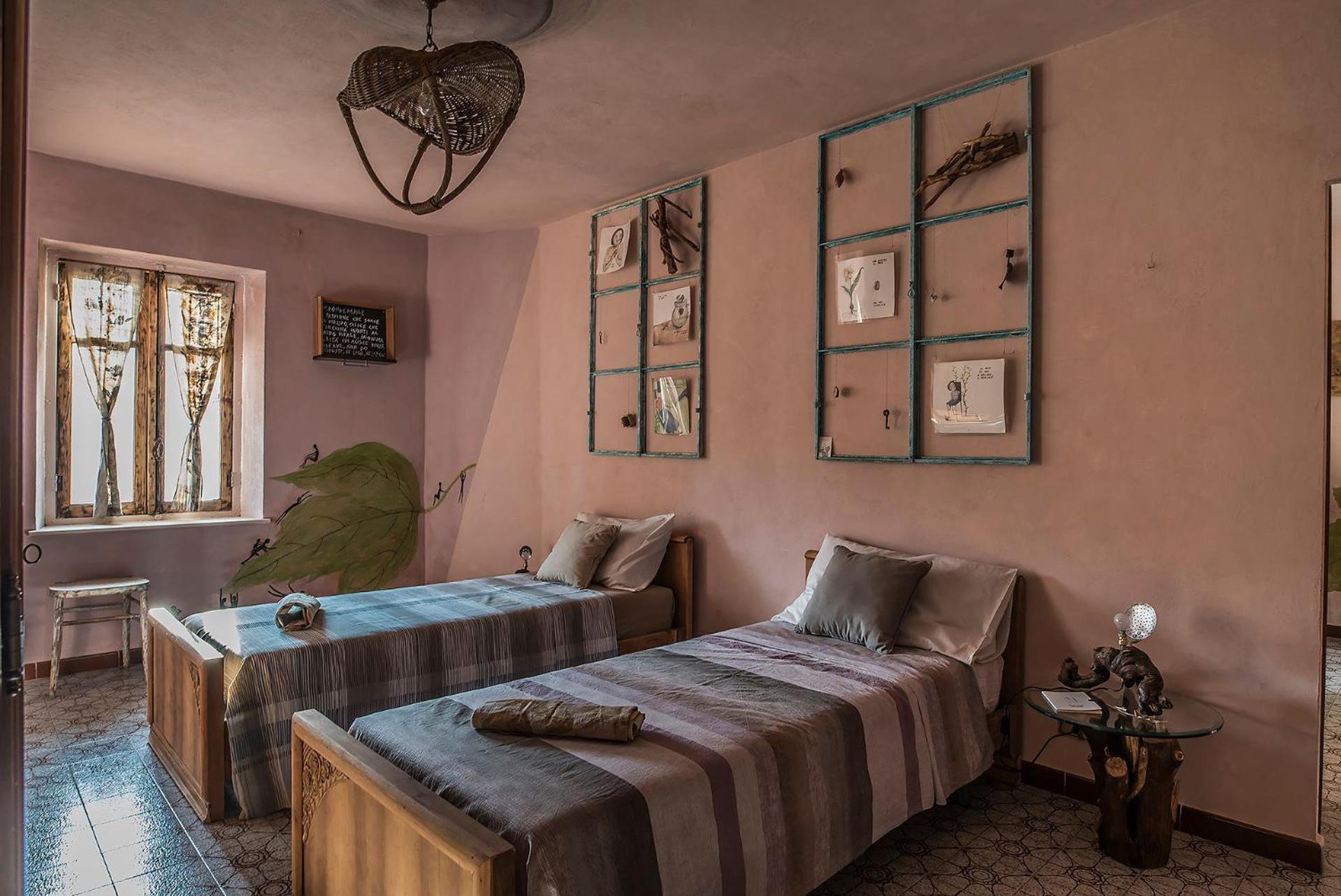 Casa delle foglie sussurranti