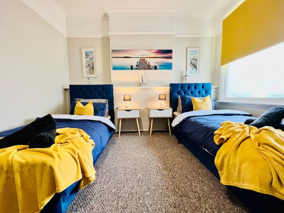 Beach Vibes in Southend-On-Sea by Artisan Stays I Free Parking view 2