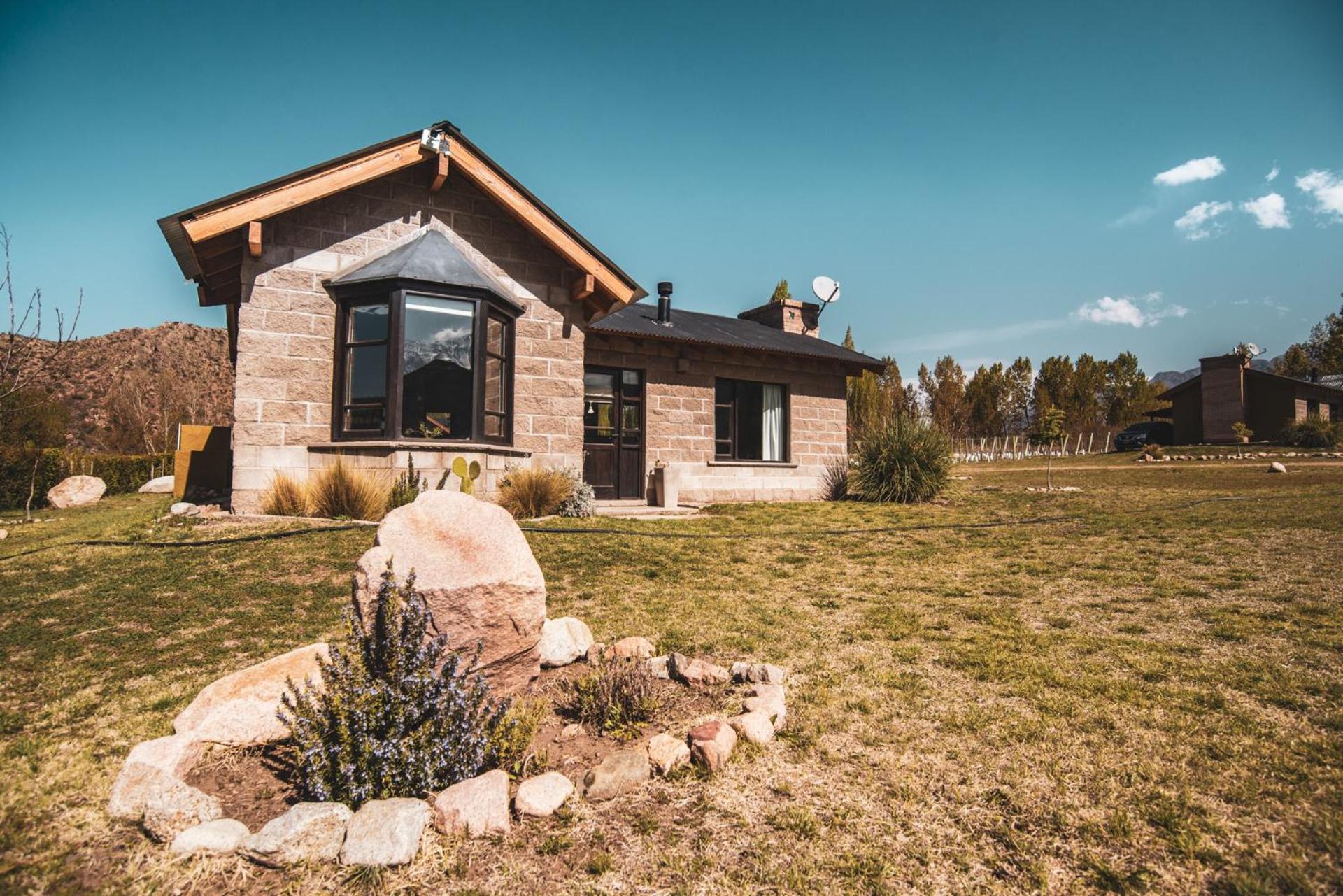 Ayres de Uco Lodge & Wine Lovers
