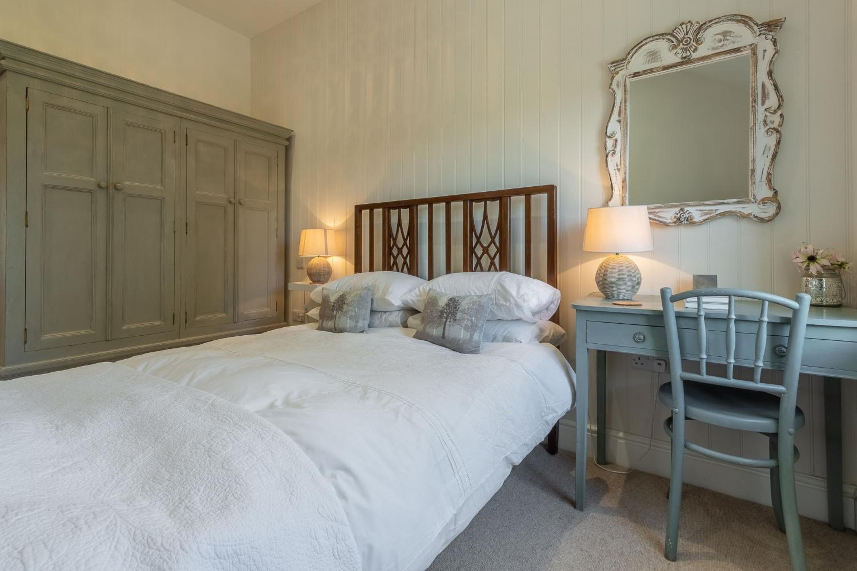 Sea Holly Cottage view 4