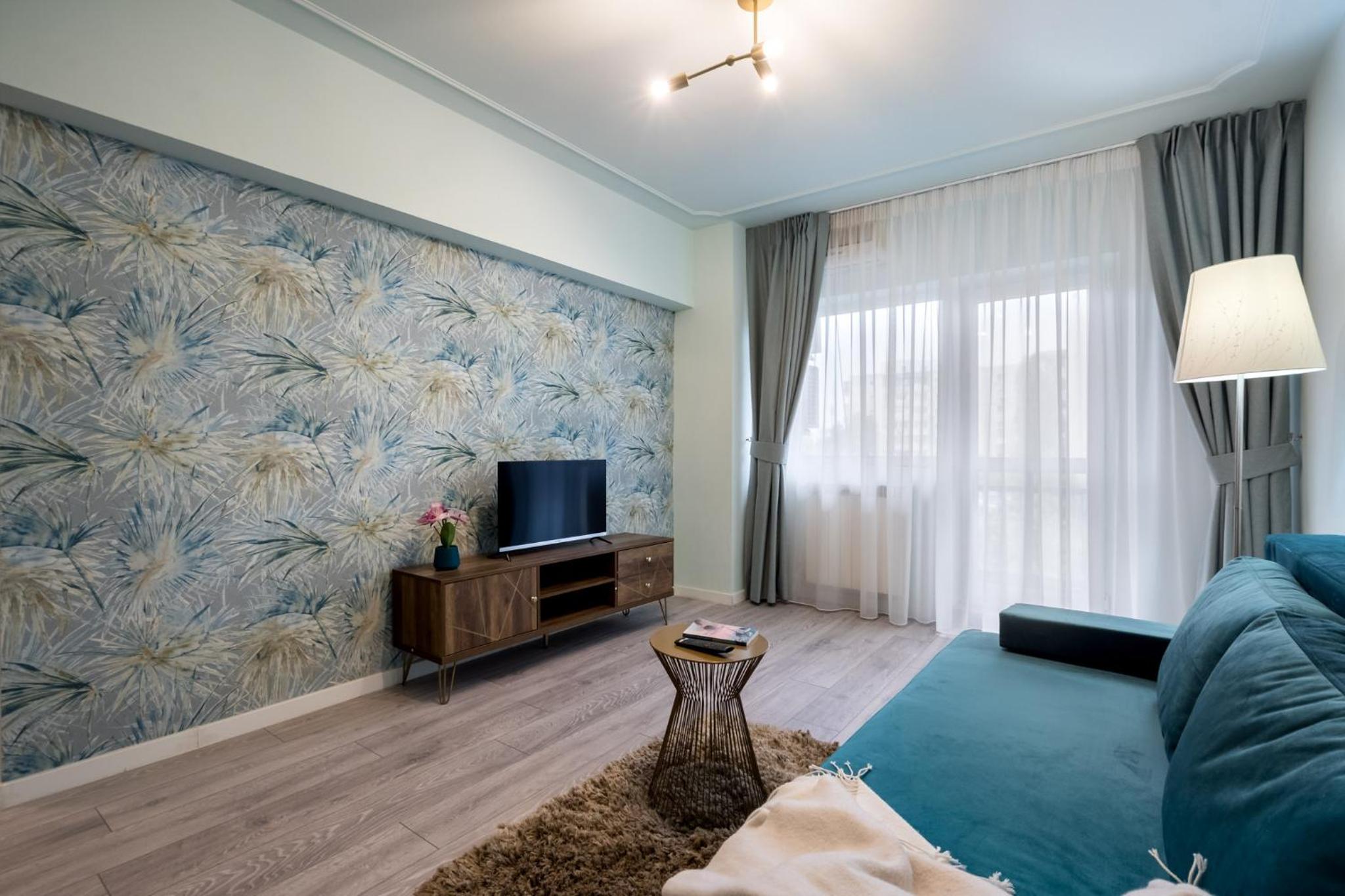 FELICITY apartment by the park view 4