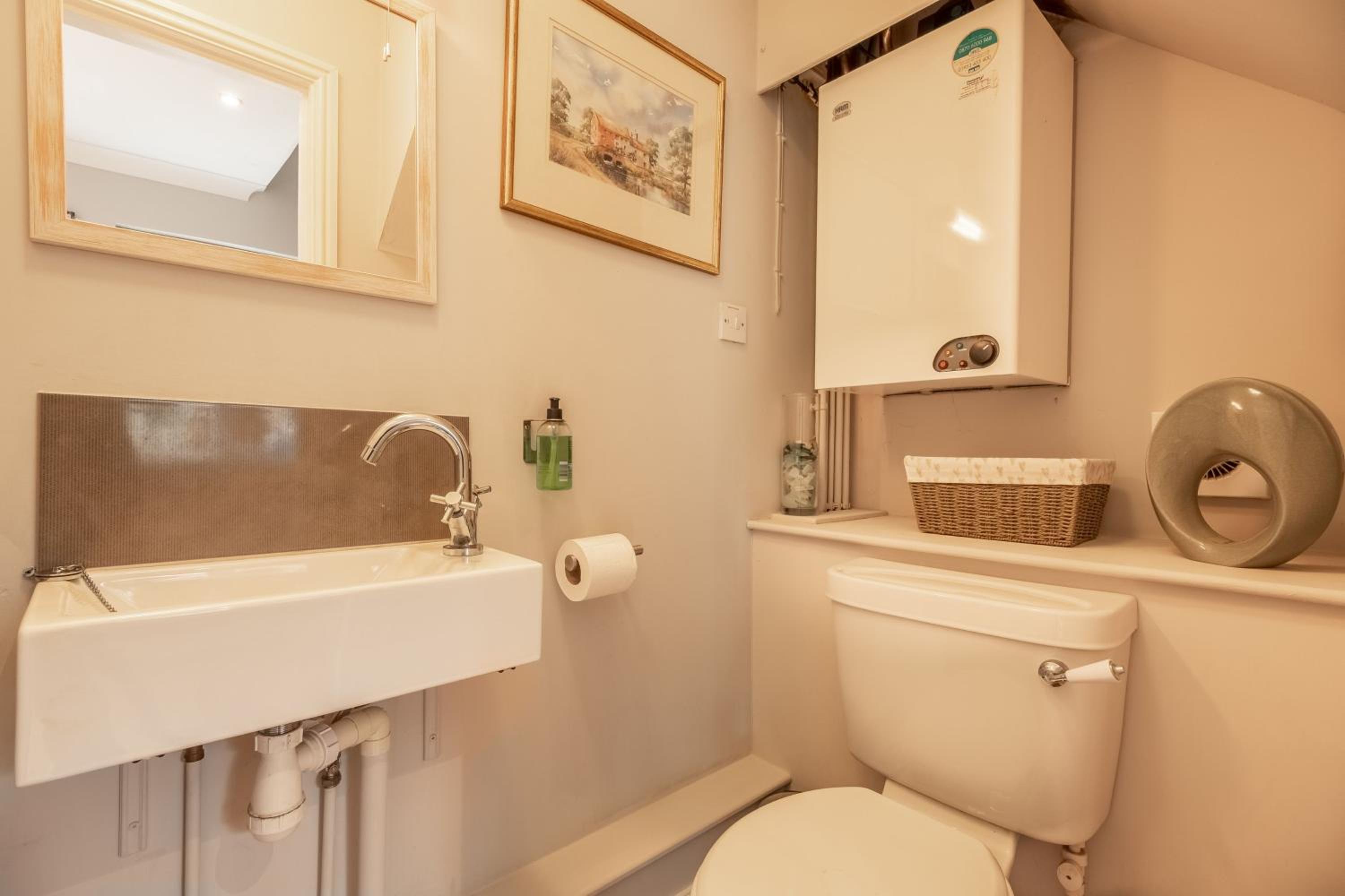 Mahonia Cottage