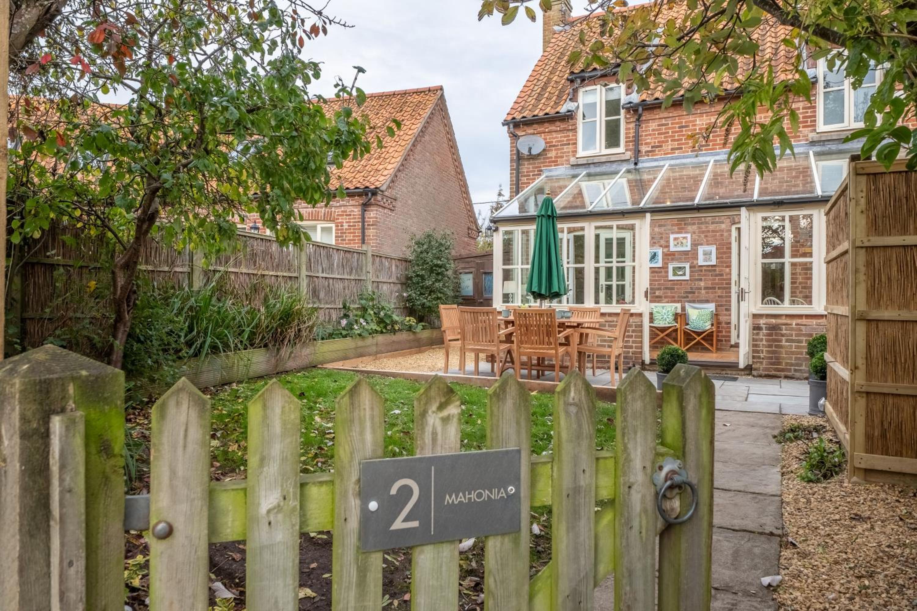 Mahonia Cottage