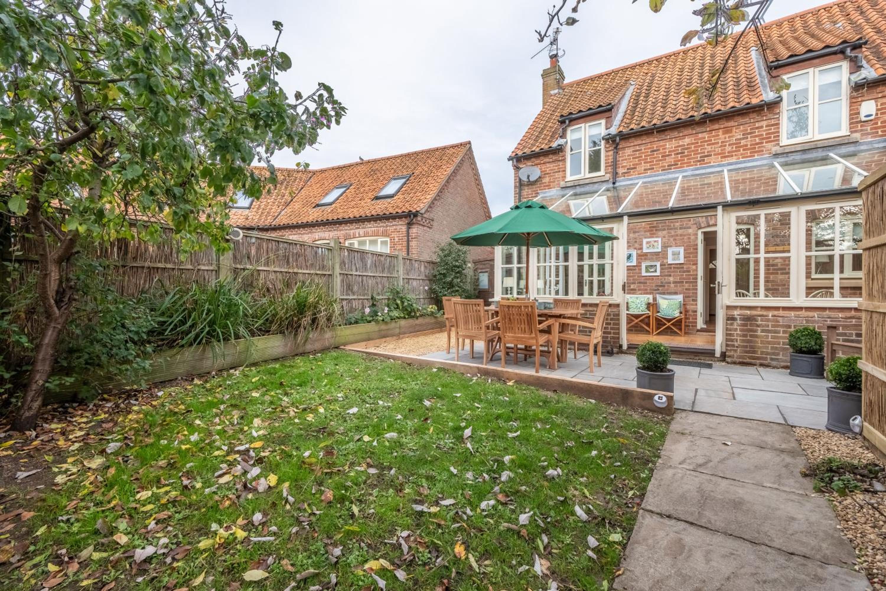 Mahonia Cottage