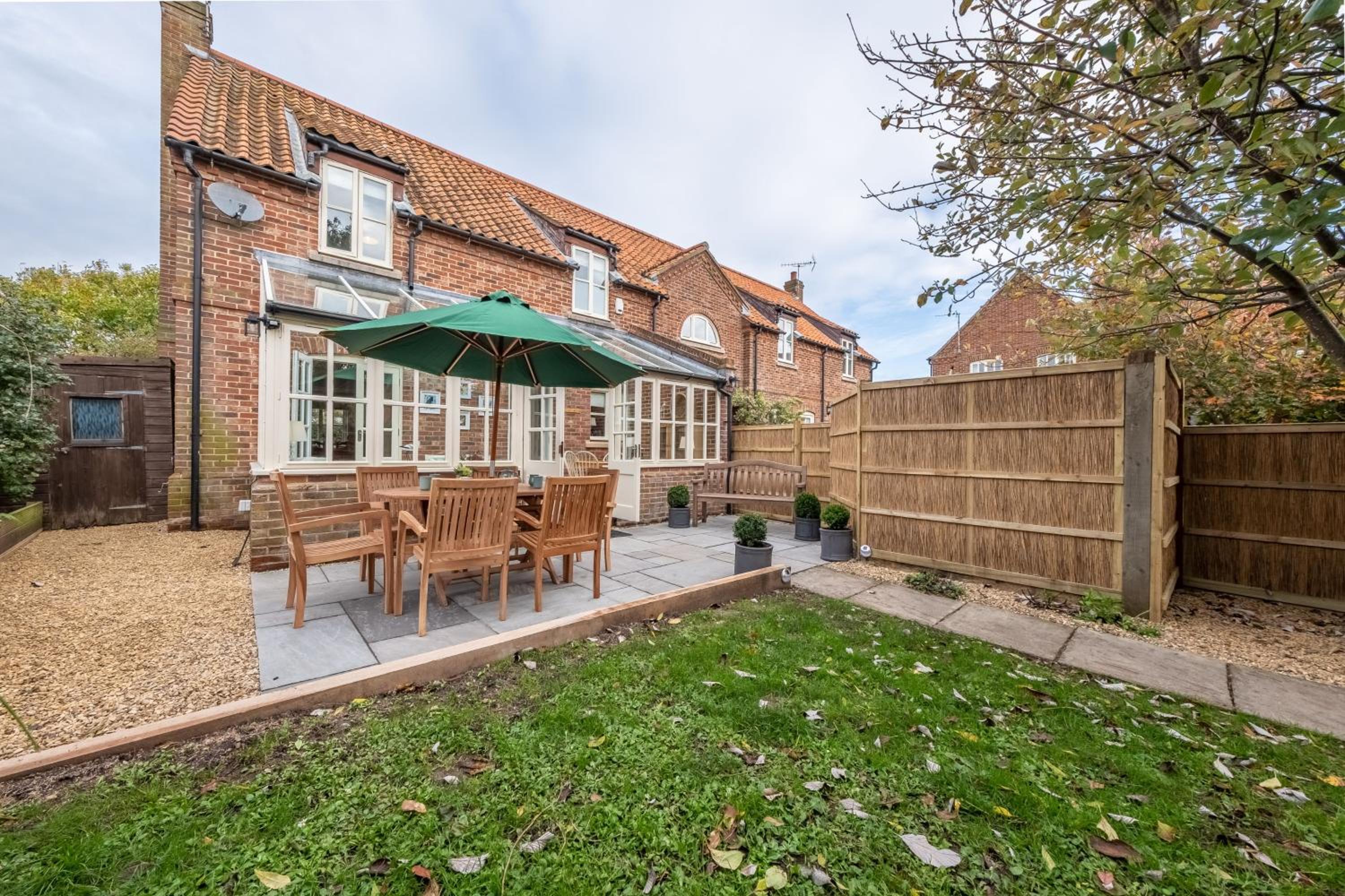 Mahonia Cottage