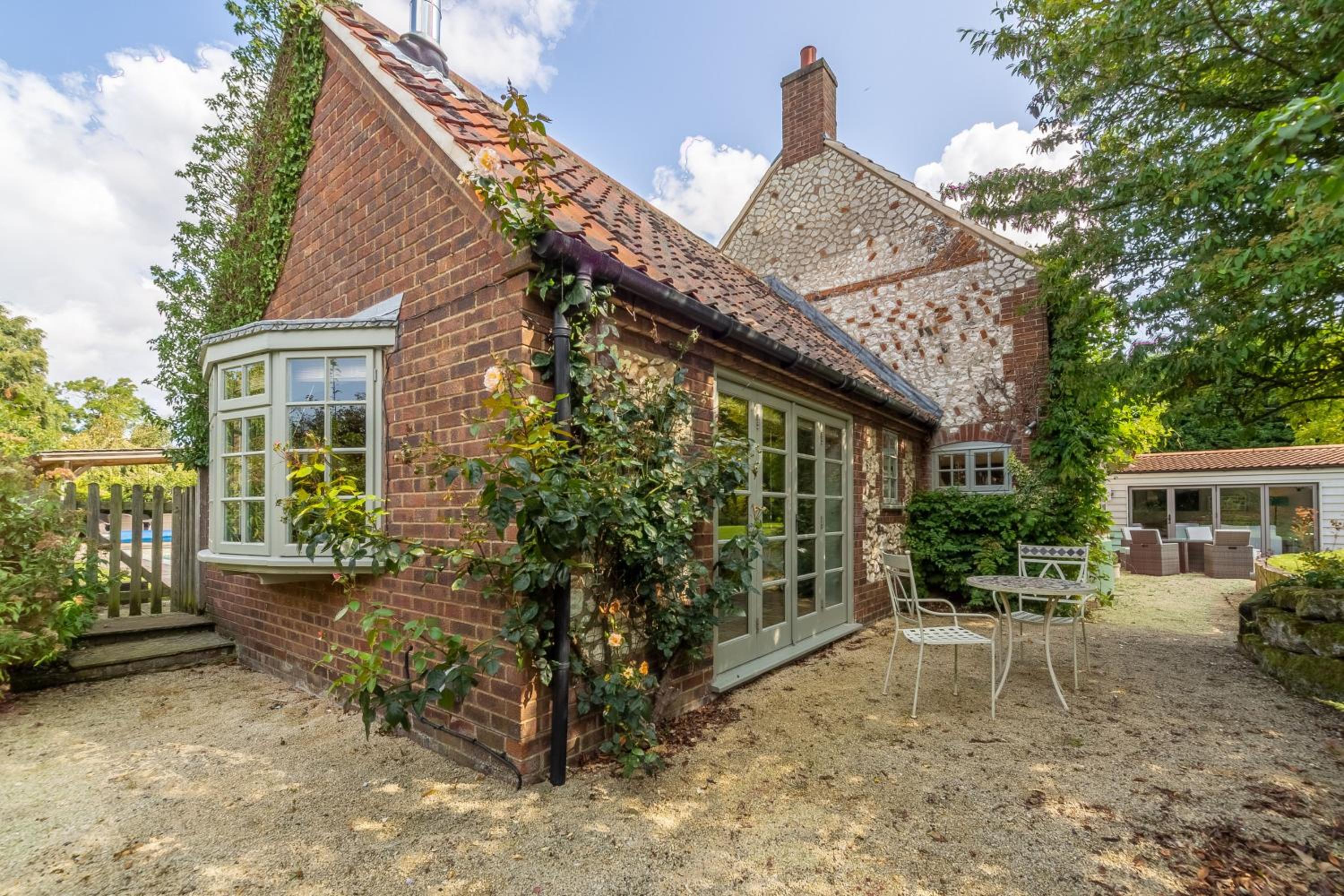 Swan Cottage