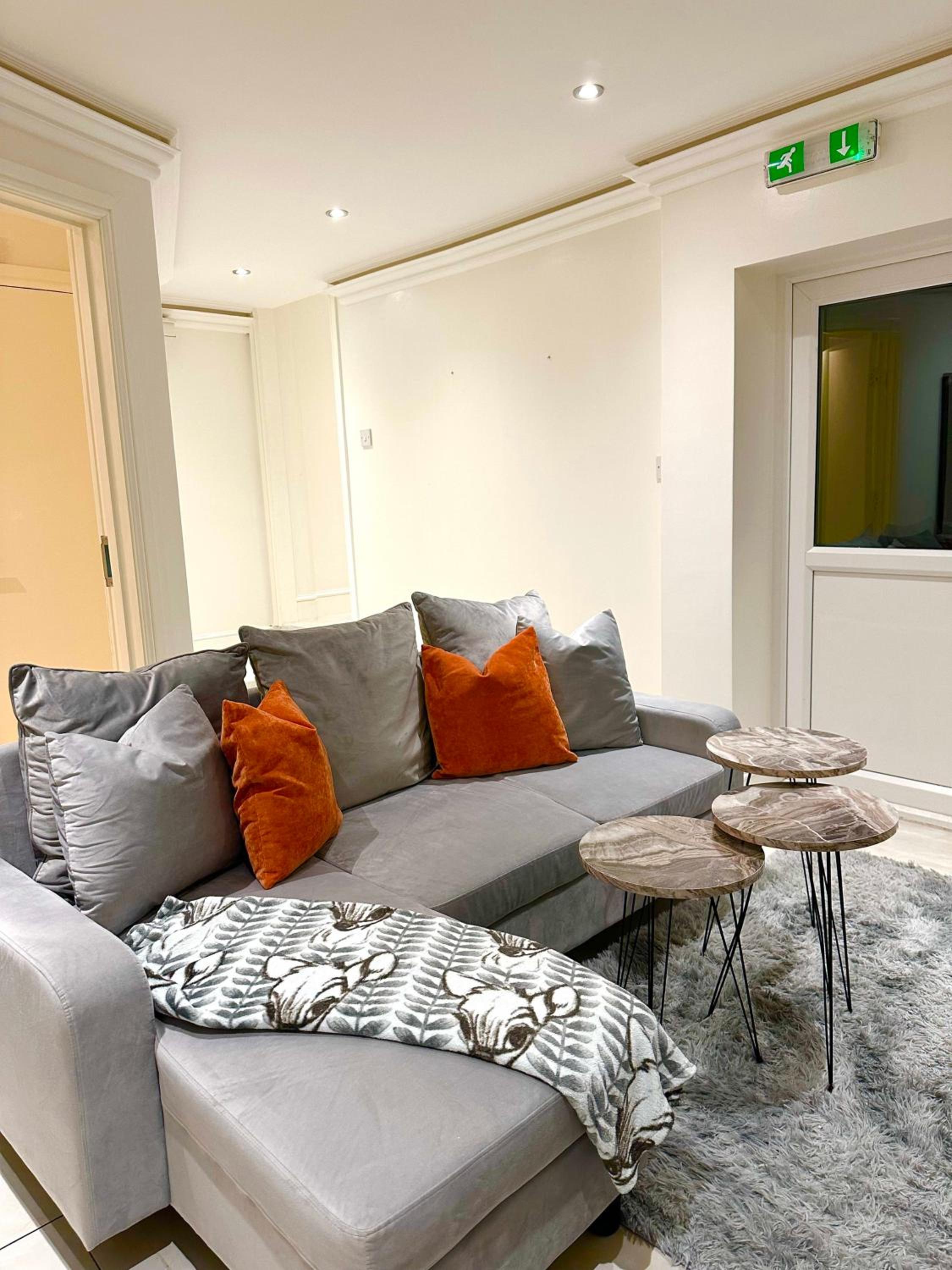 Modern Single Room in Kensington Central London photo 2