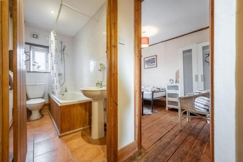 Harbour View Cottage