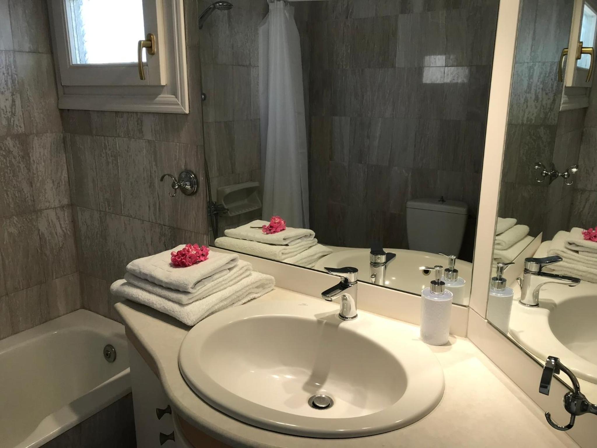 Aratos Apartments - Kallisto 2bedroom Apartment view 3