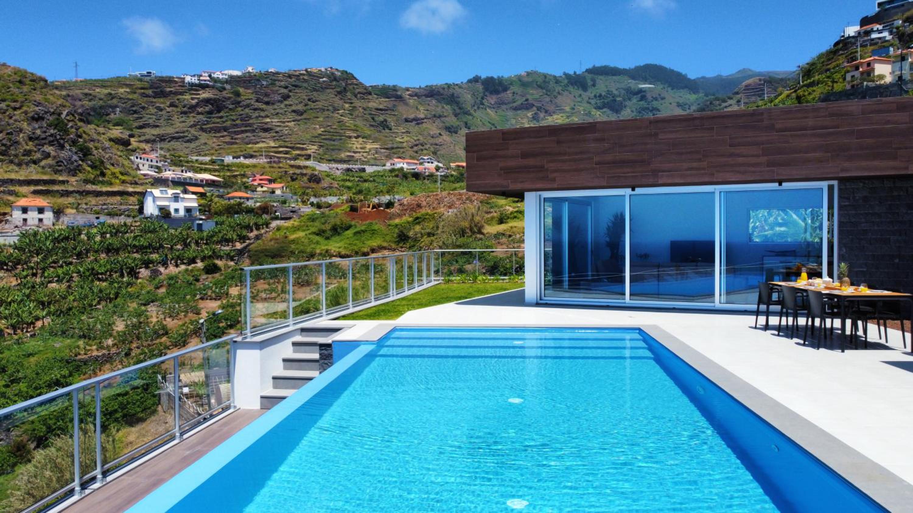 Villa Blue Horizon by LovelyStay view 5